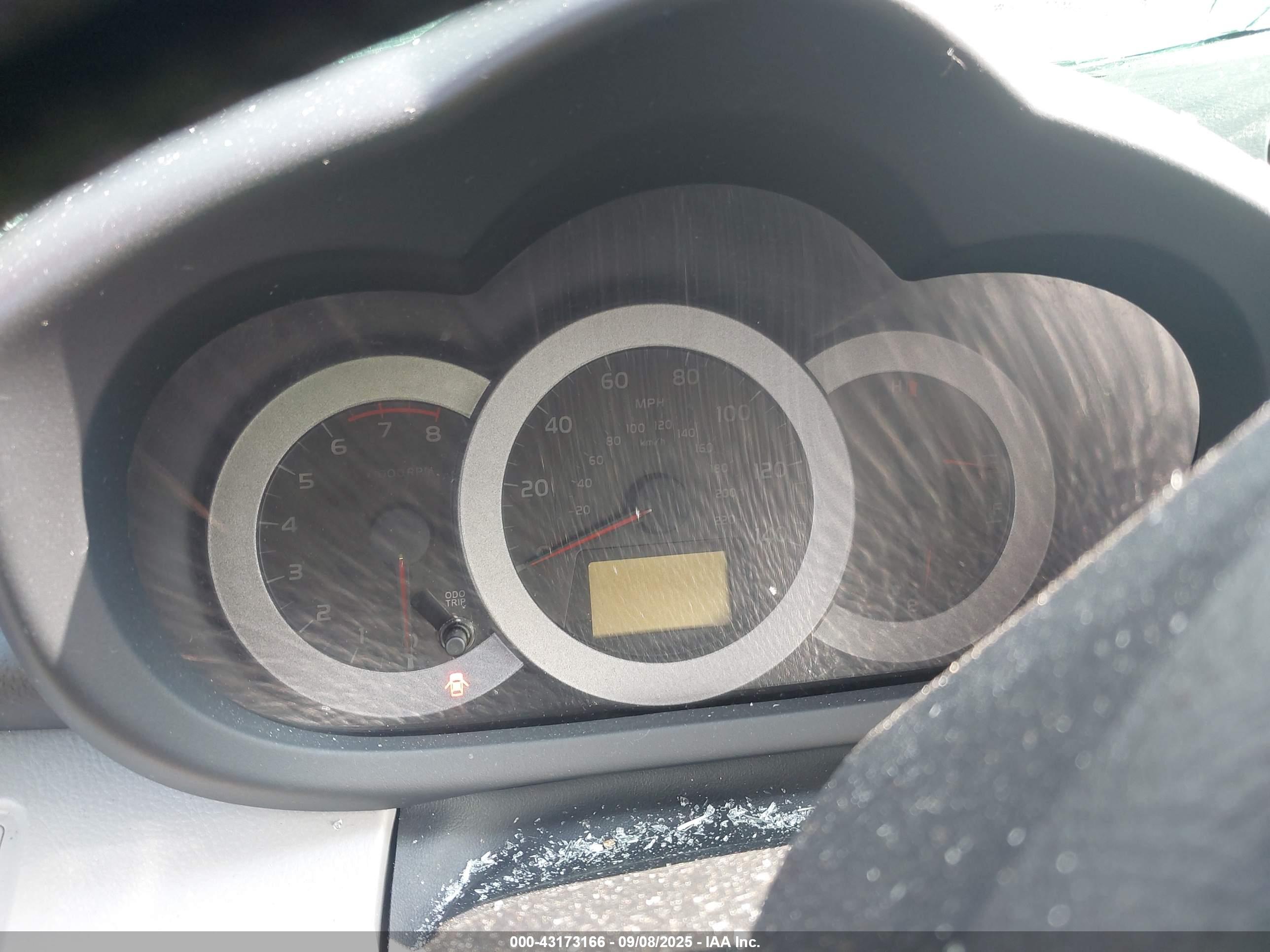 TOYOTA RAV4 image 7