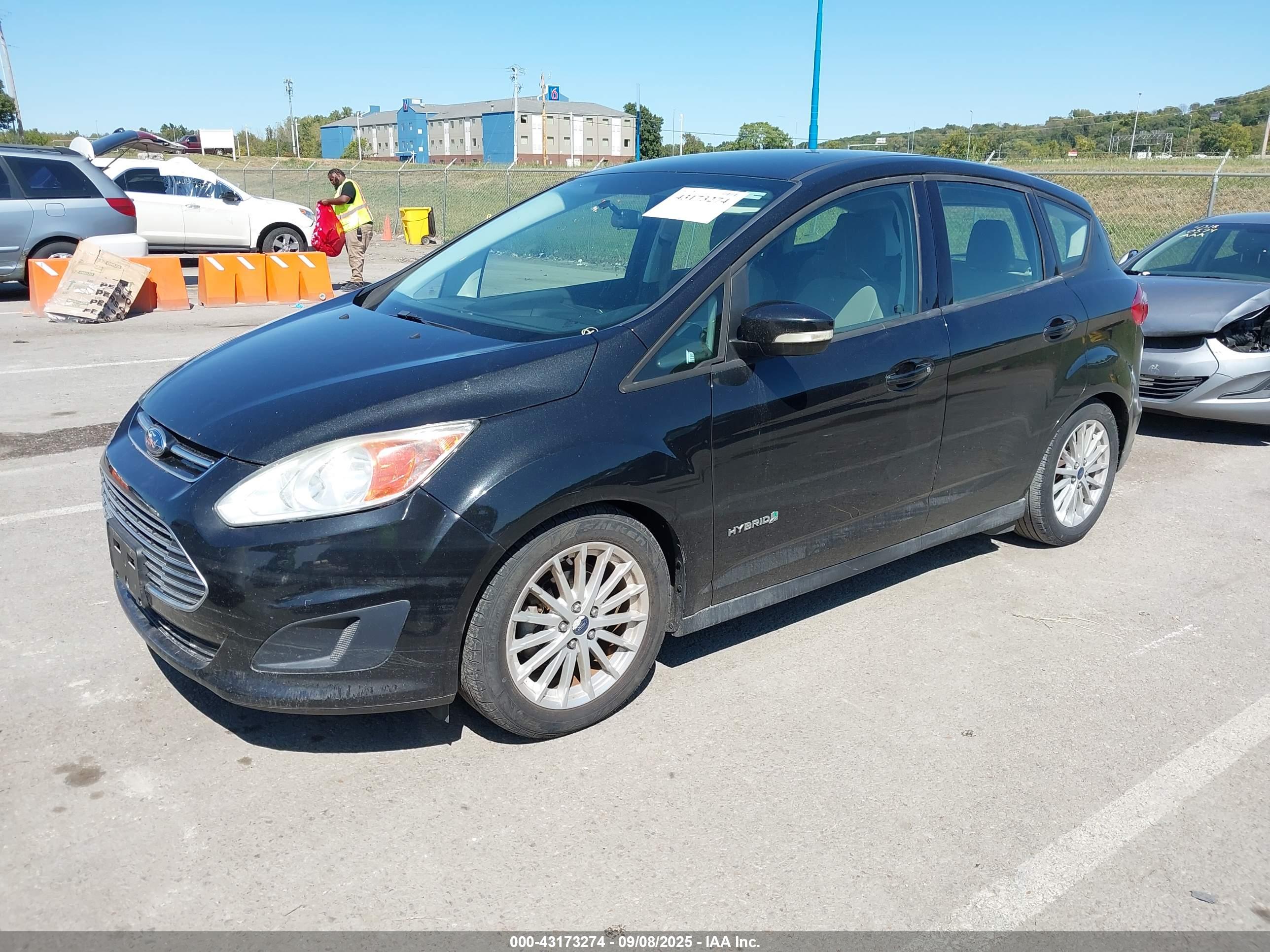 FORD C-MAX image 2
