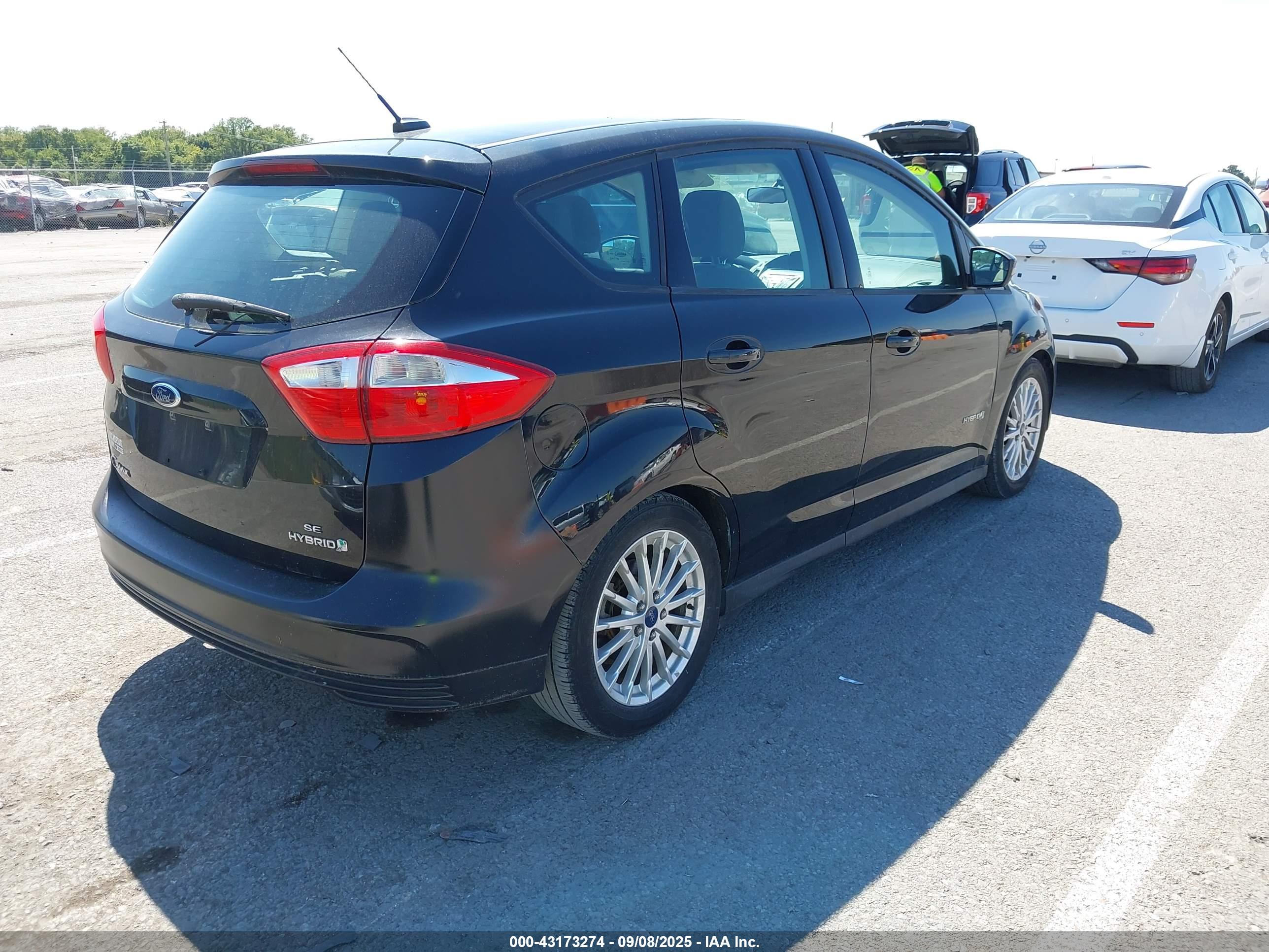 FORD C-MAX image 4