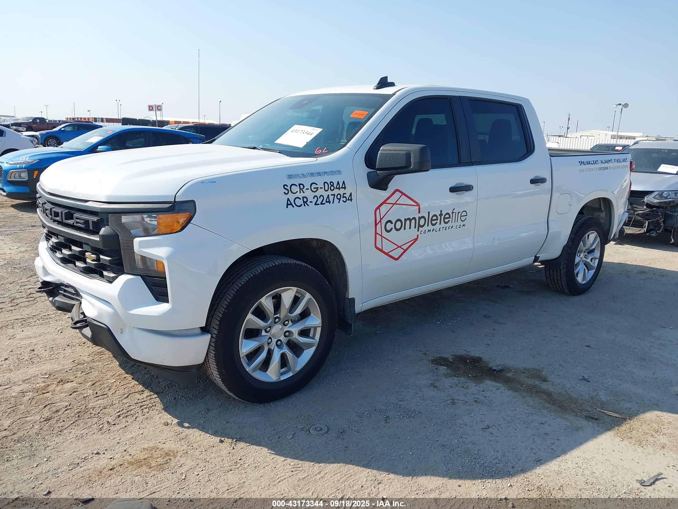 CHEVROLET SILVERADO image 2