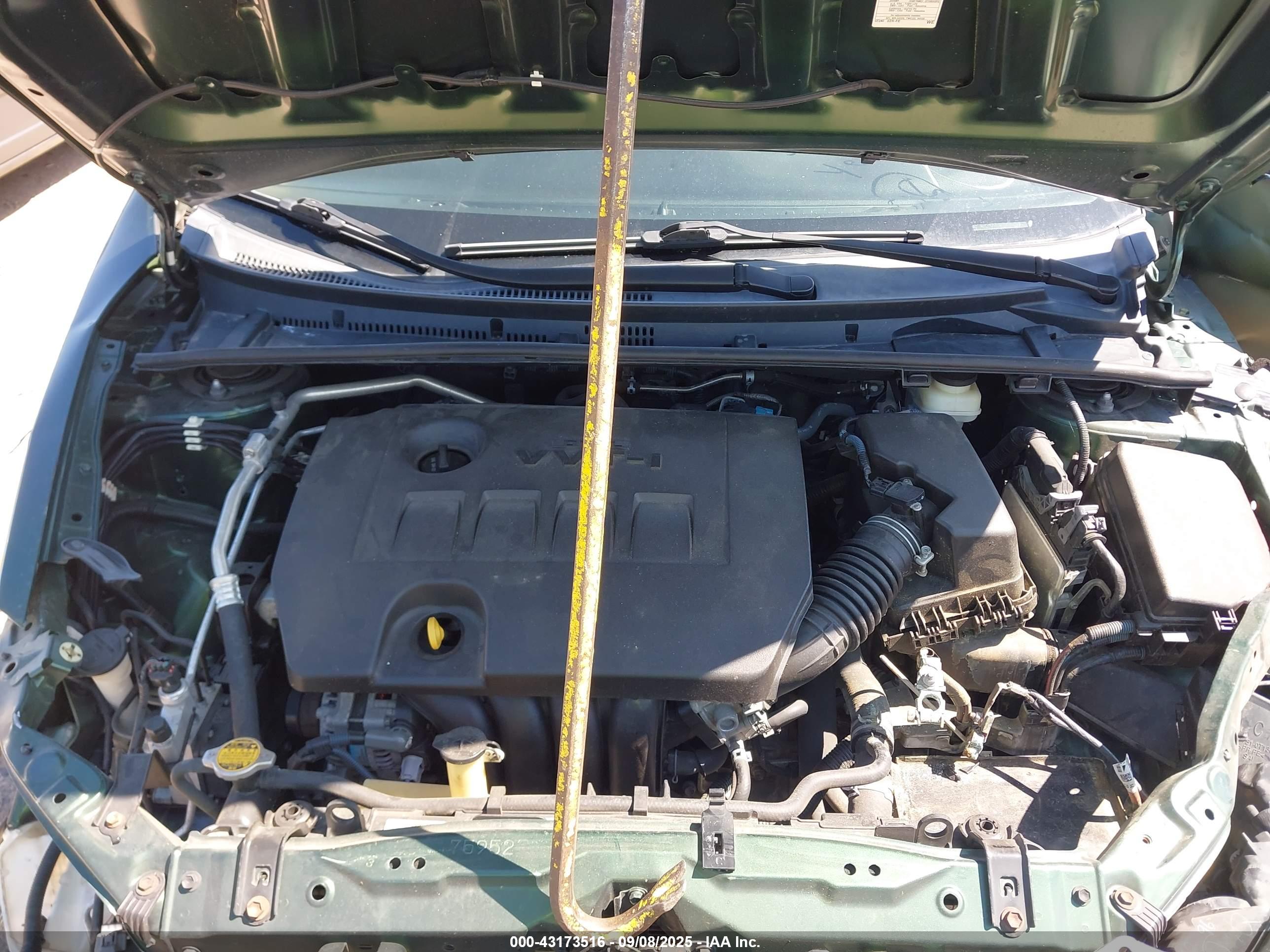 TOYOTA COROLLA image 10
