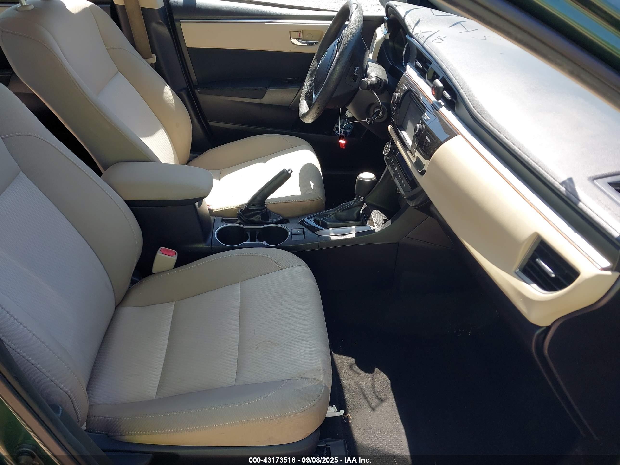 TOYOTA COROLLA image 5