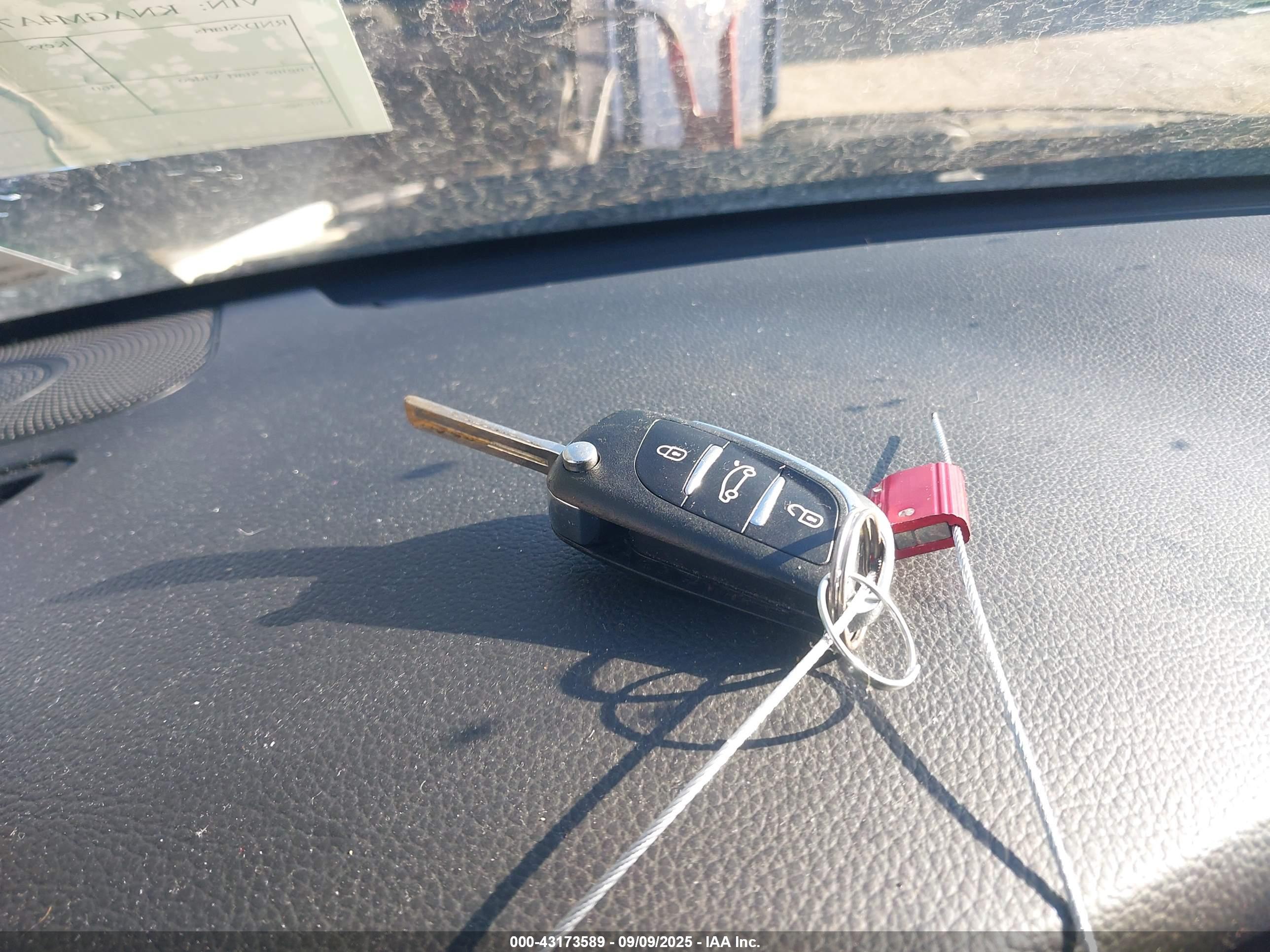 KIA OPTIMA image 11