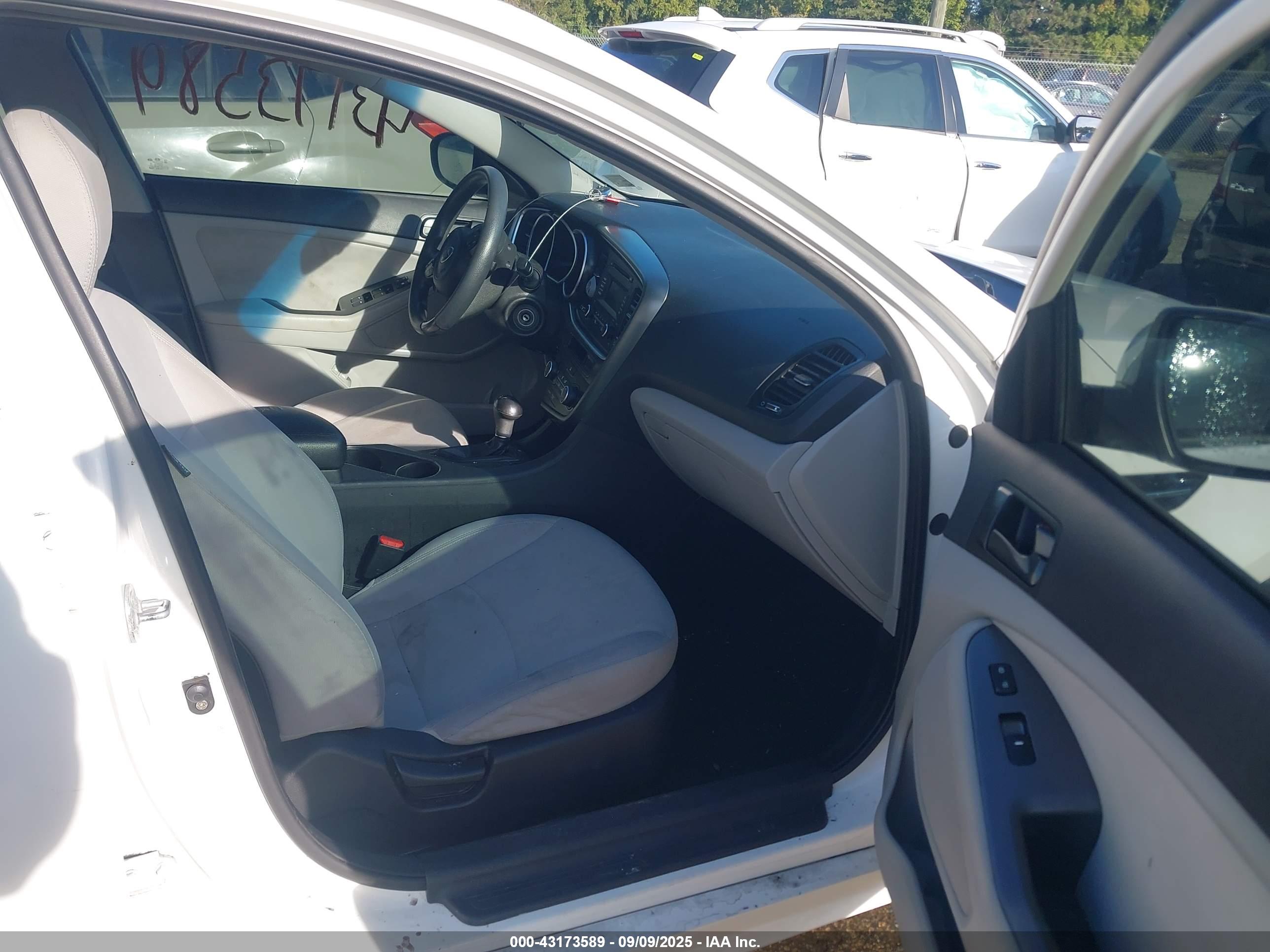 KIA OPTIMA image 5