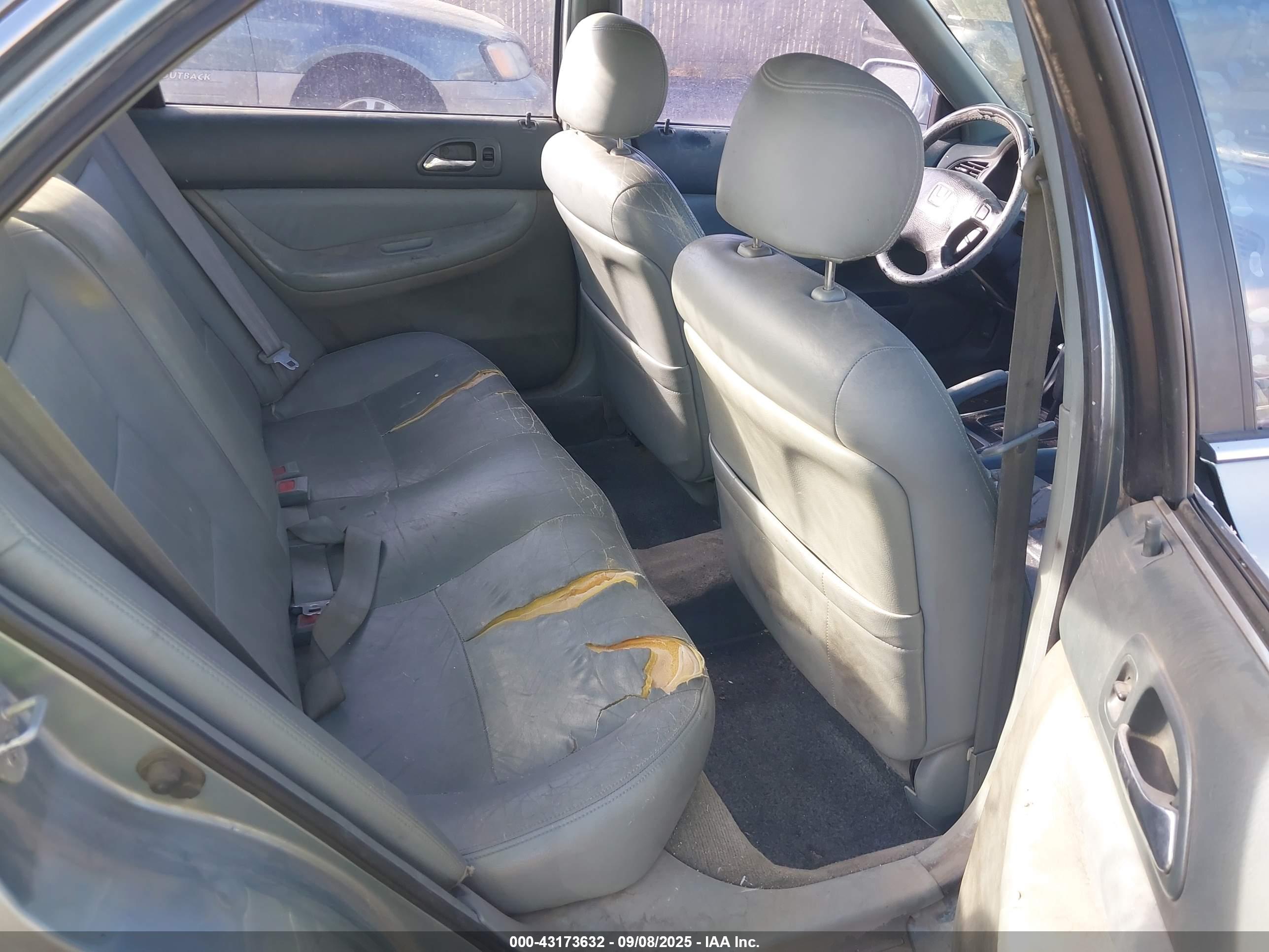 HONDA ACCORD image 8