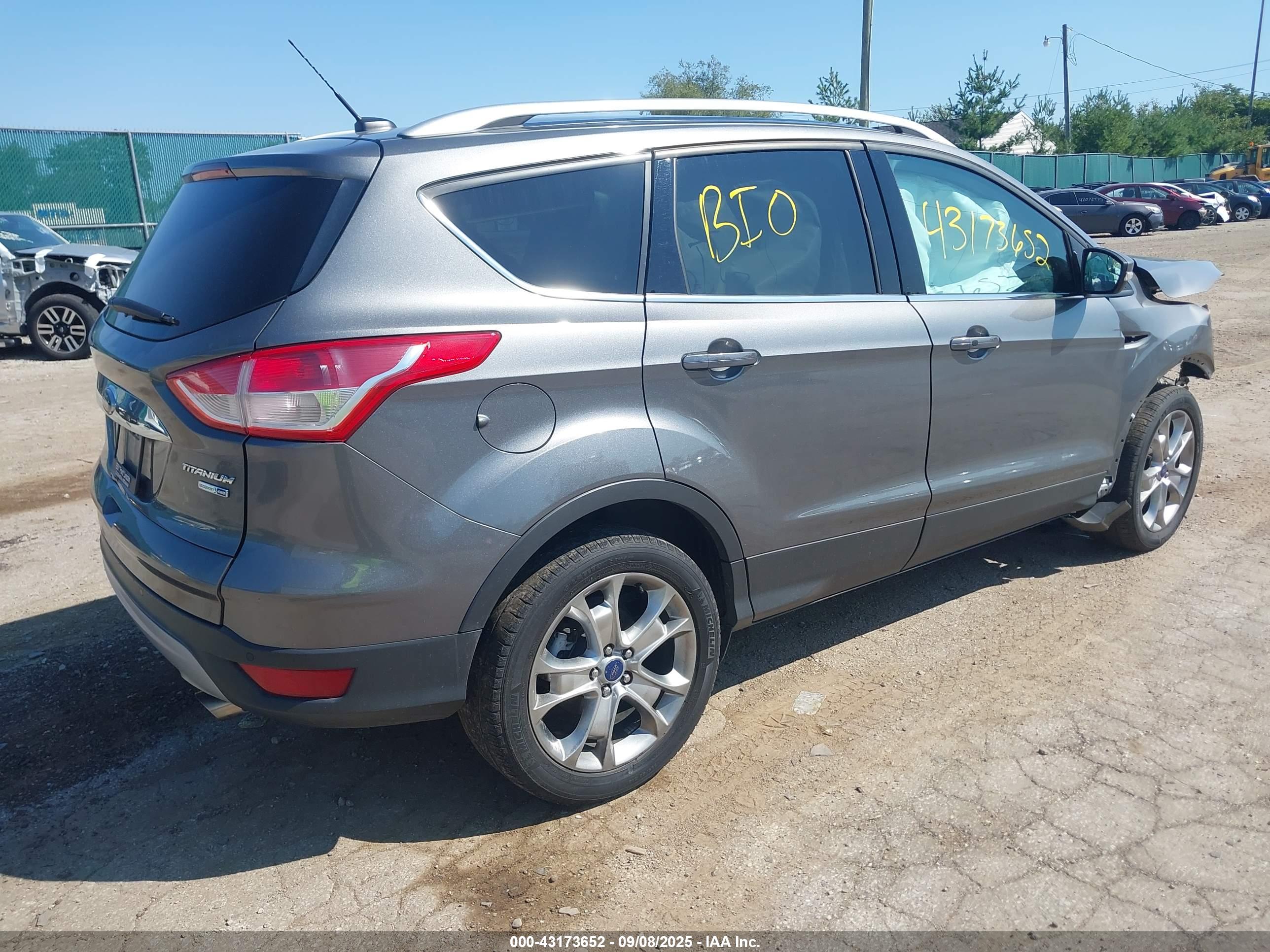 FORD ESCAPE image 4