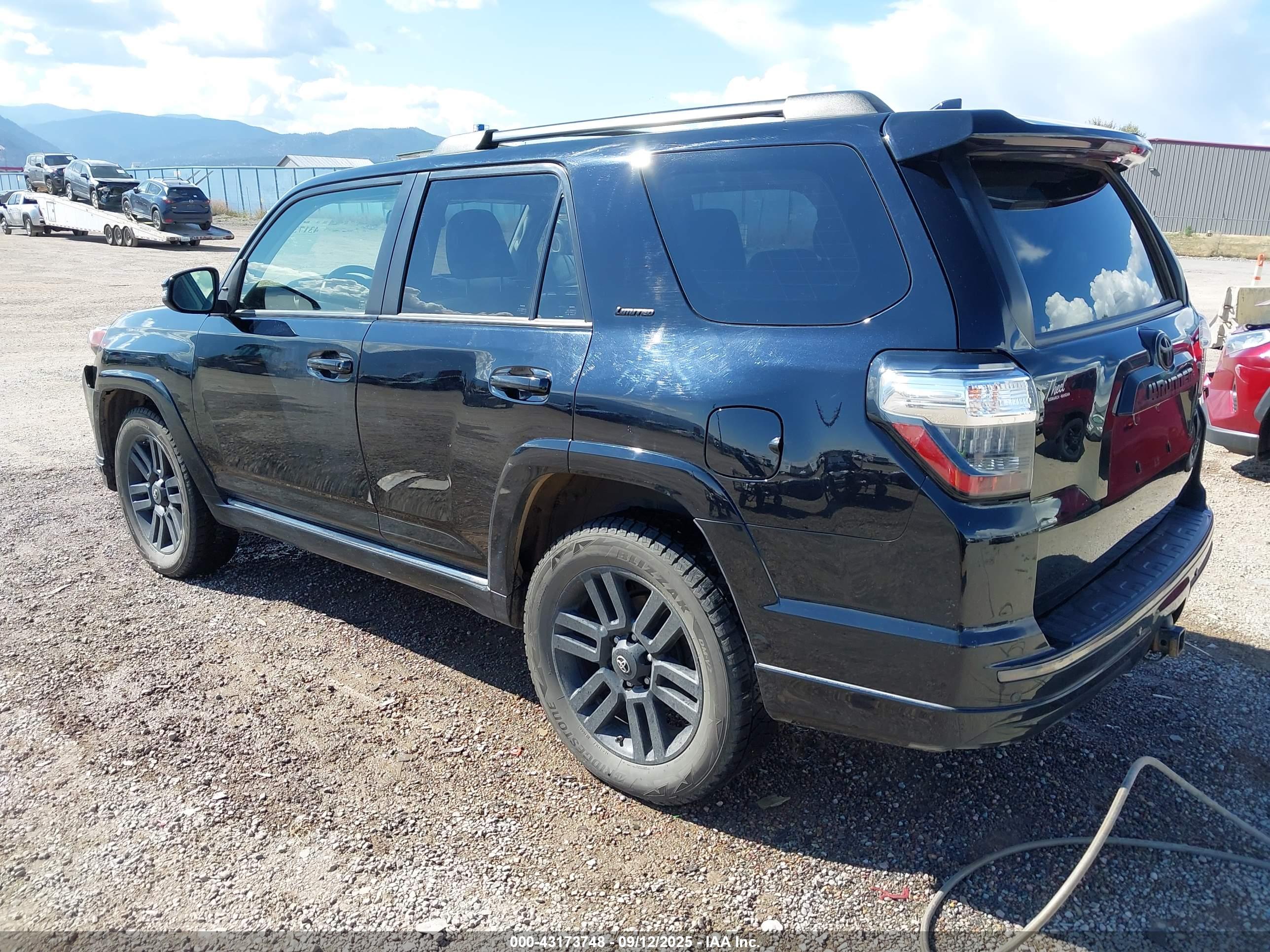 TOYOTA 4RUNNER image 3