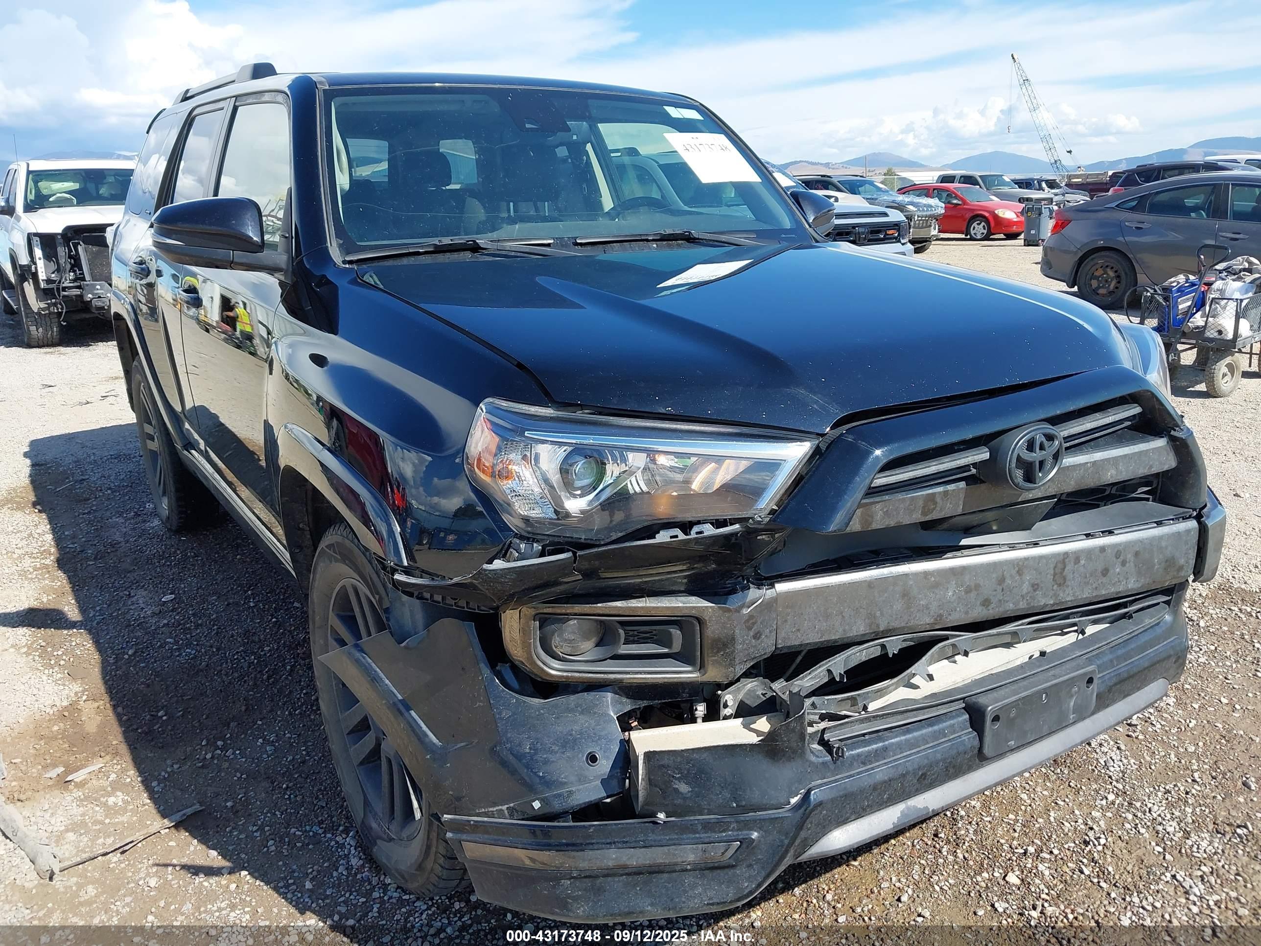 TOYOTA 4RUNNER image 6