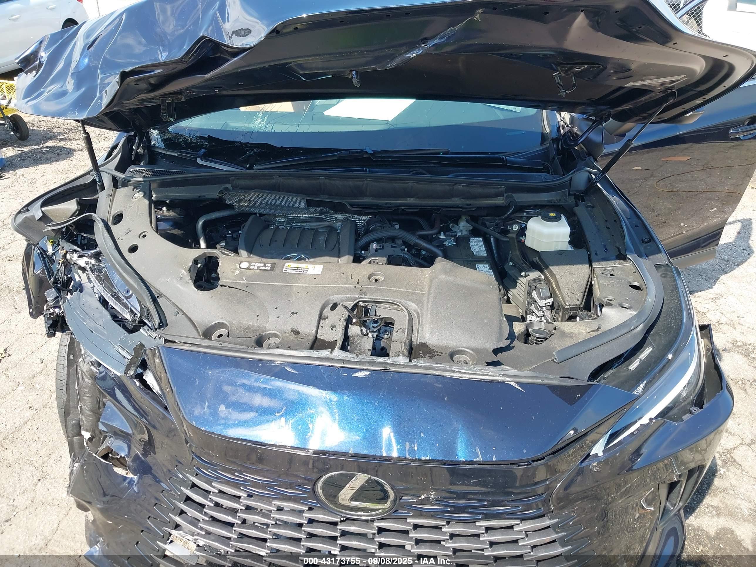 LEXUS RX image 10