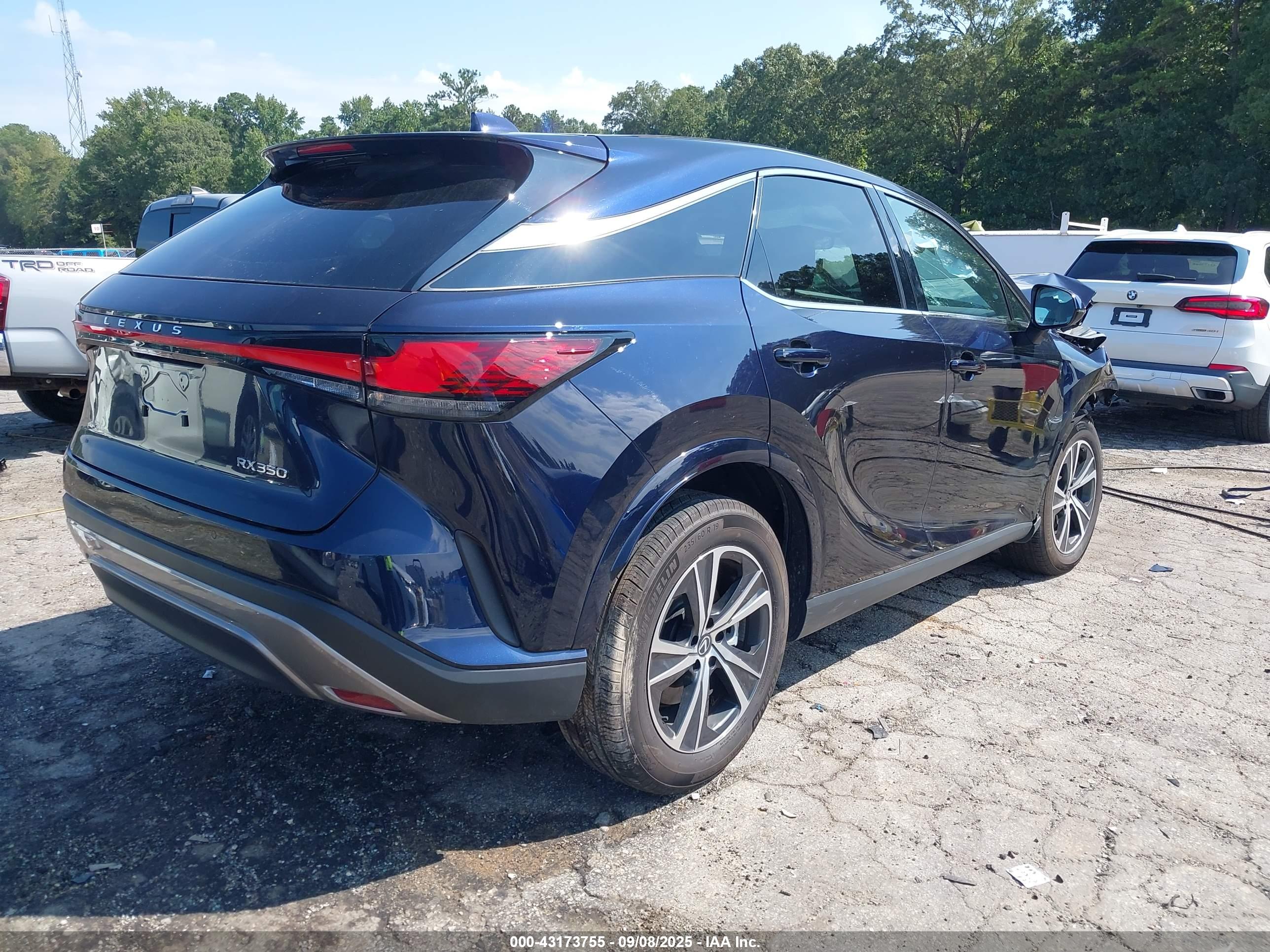 LEXUS RX image 4