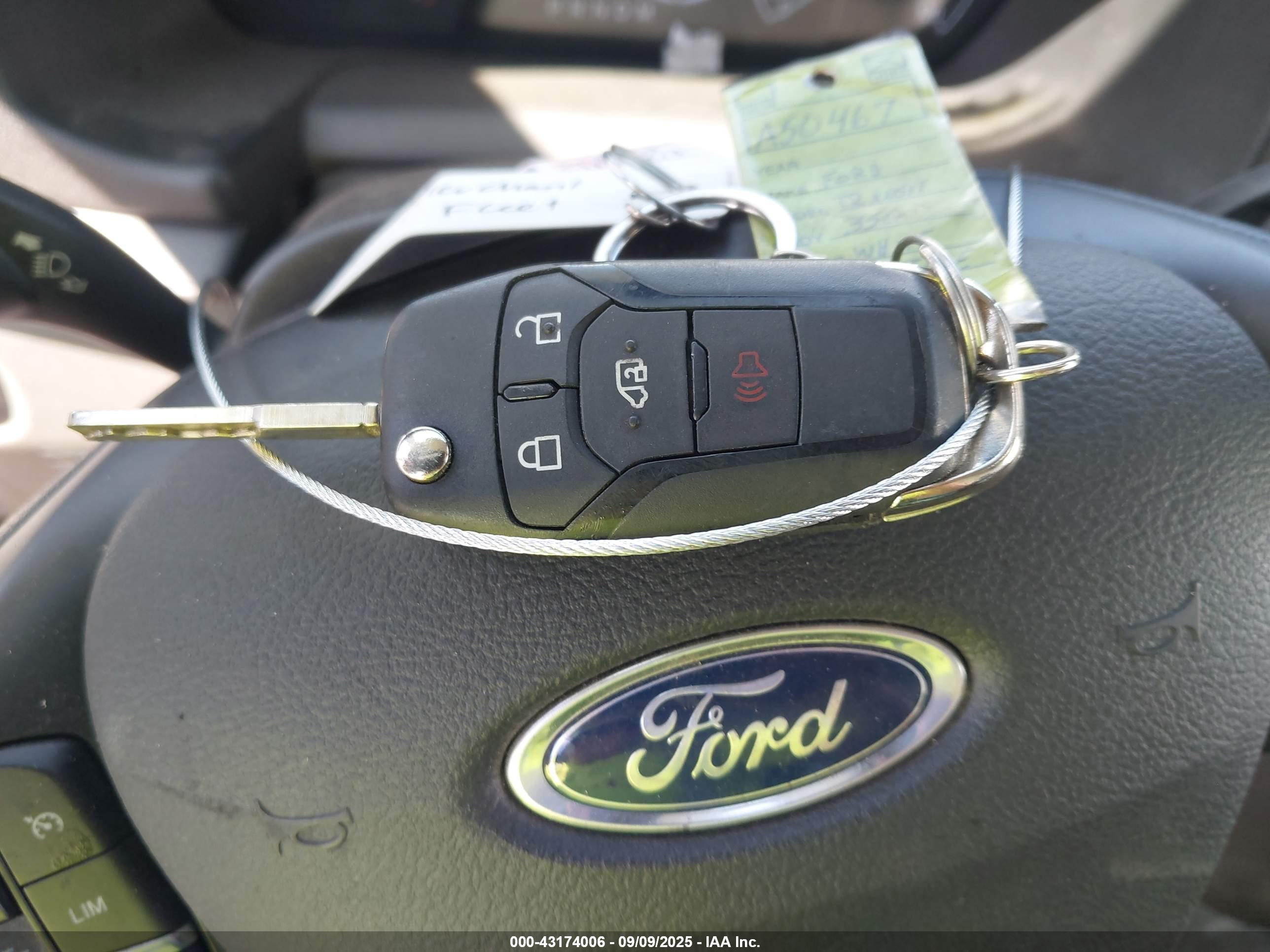 FORD TRANSIT-350 image 11