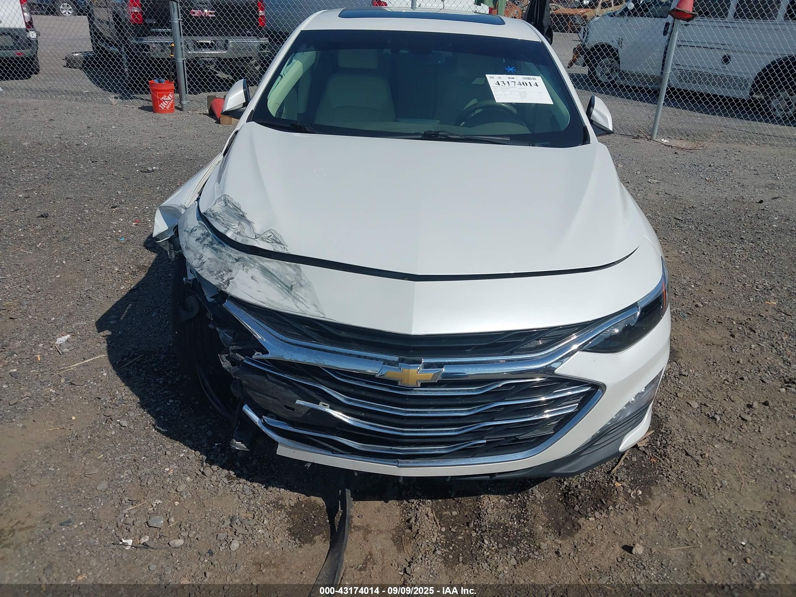 CHEVROLET MALIBU image 6
