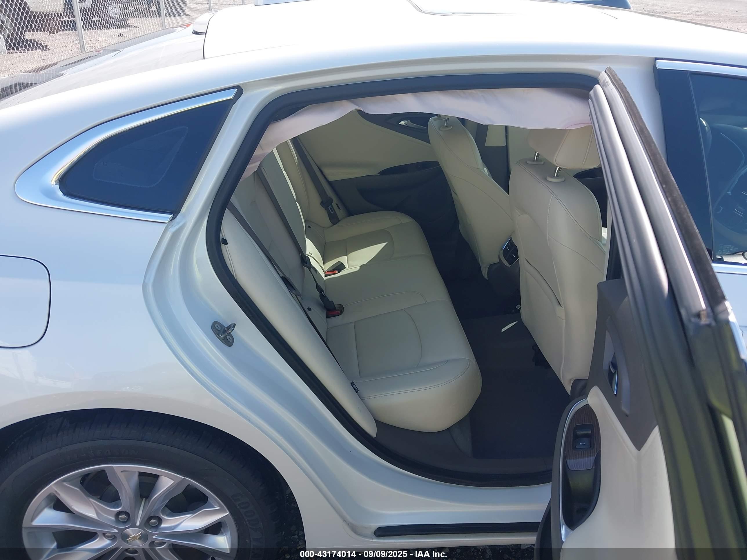 CHEVROLET MALIBU image 8