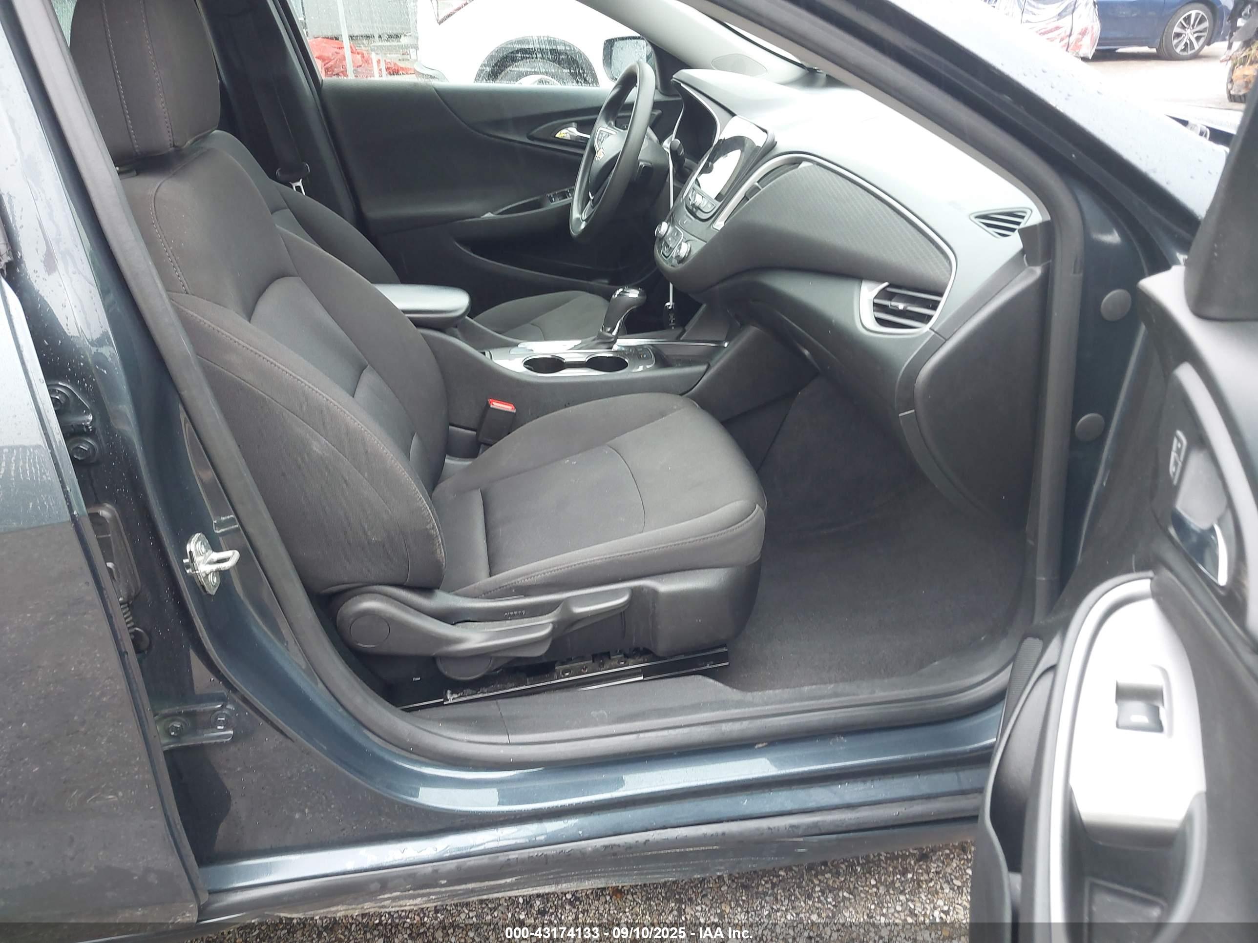 CHEVROLET MALIBU image 5