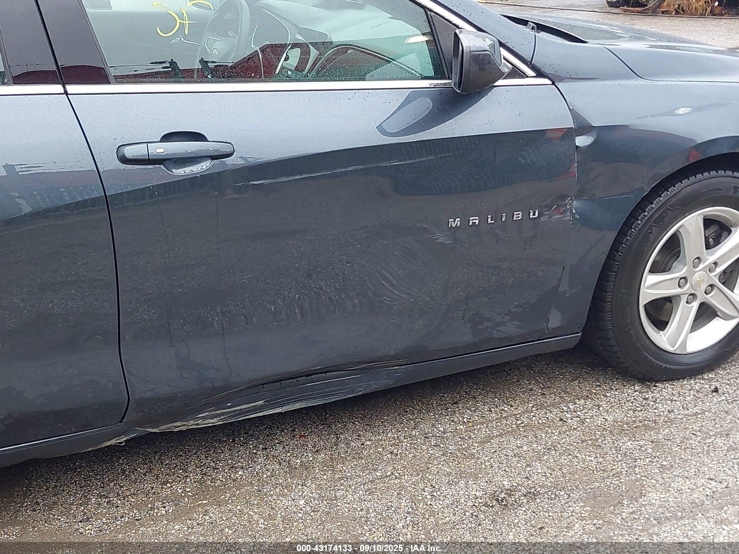 CHEVROLET MALIBU image 6