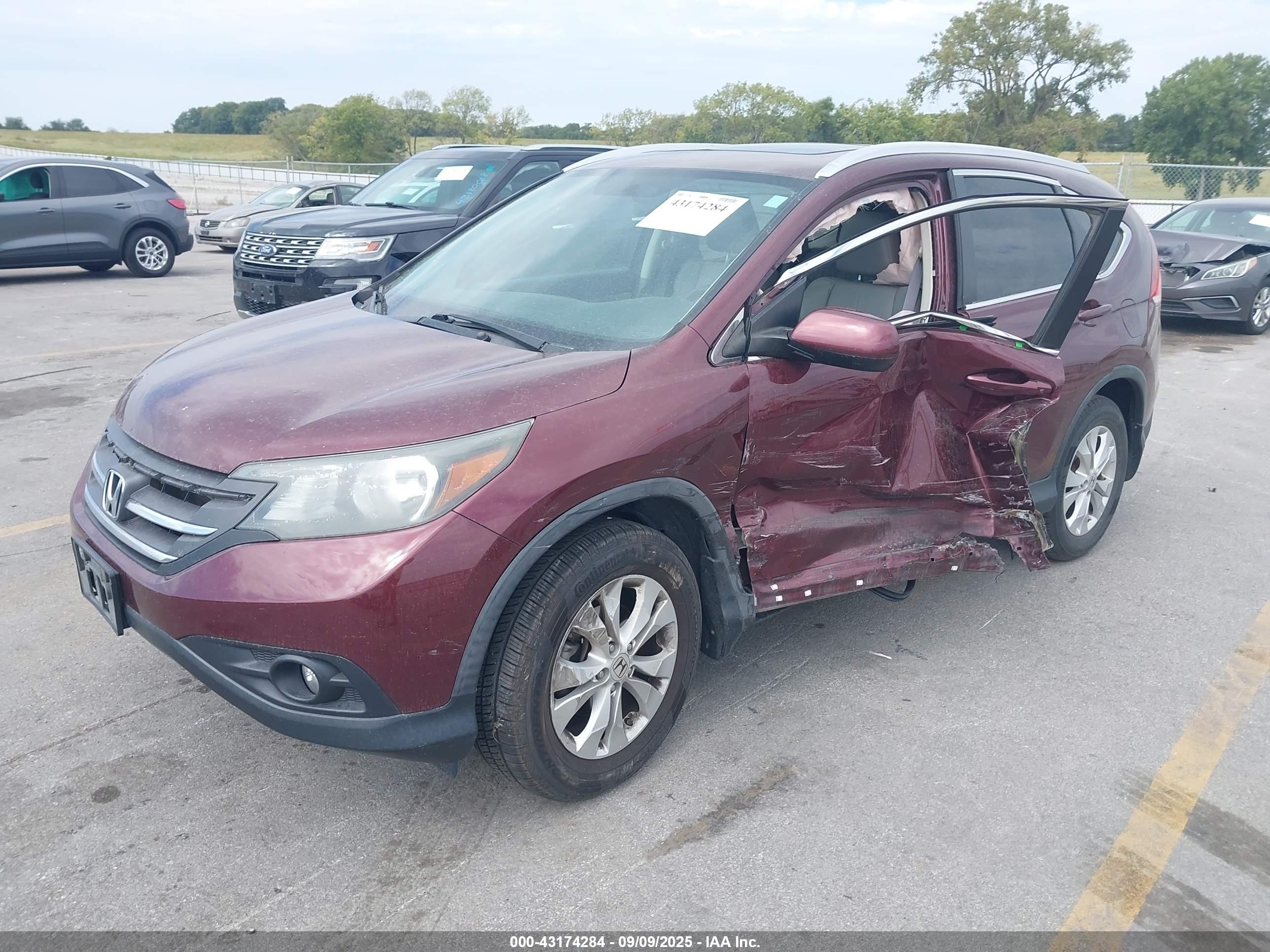 HONDA CR-V image 2