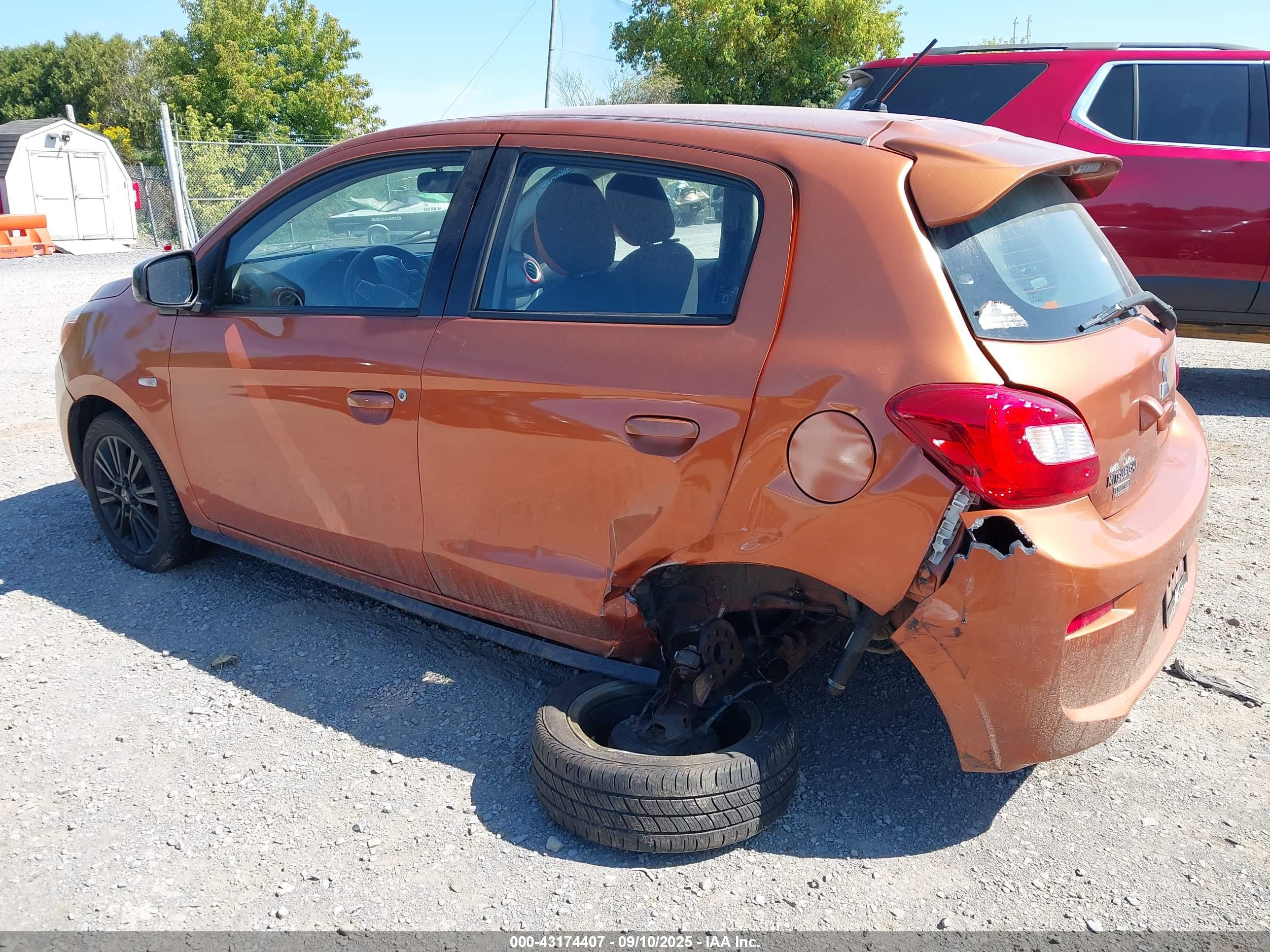 MITSUBISHI MIRAGE image 3