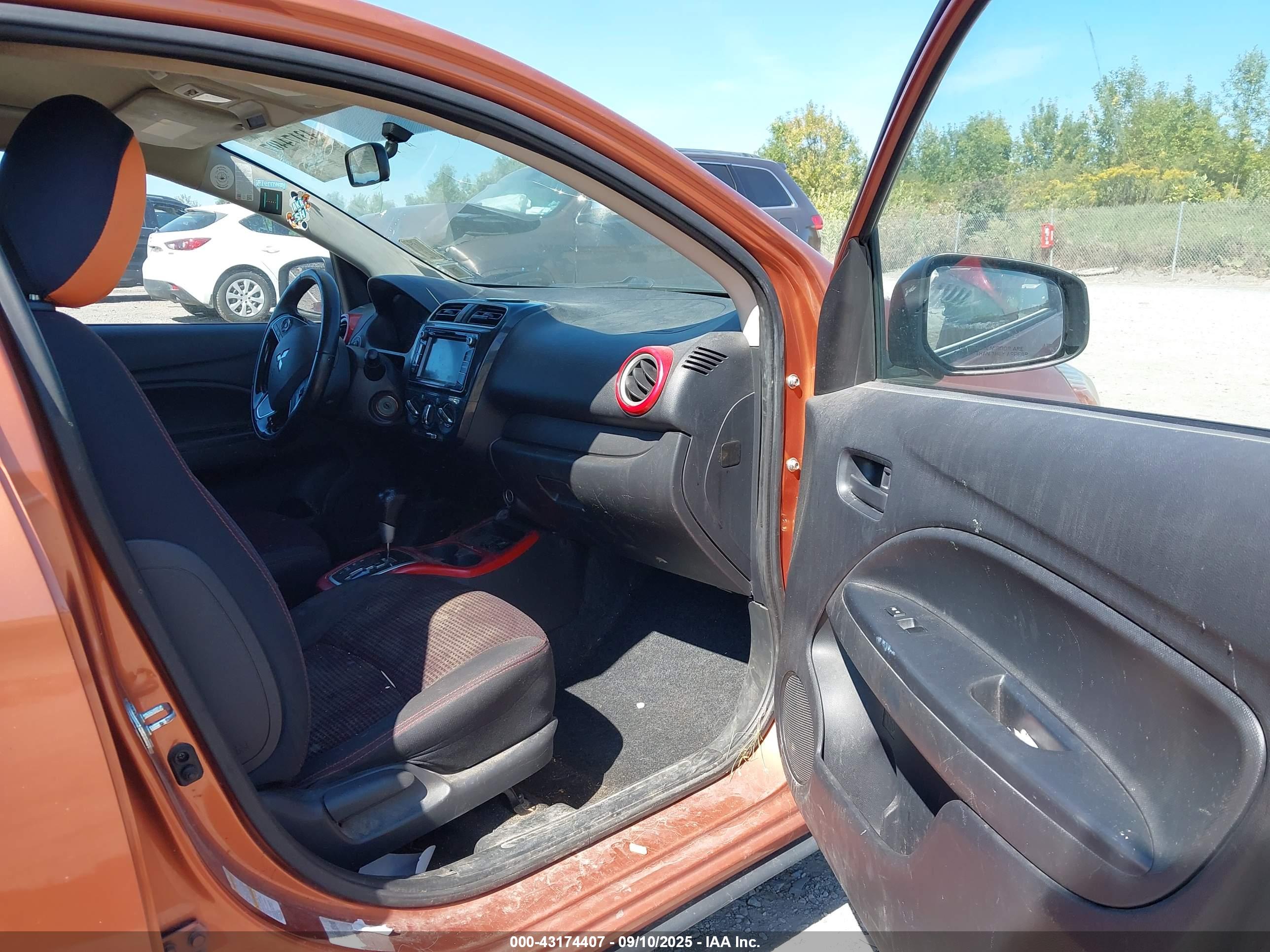 MITSUBISHI MIRAGE image 5