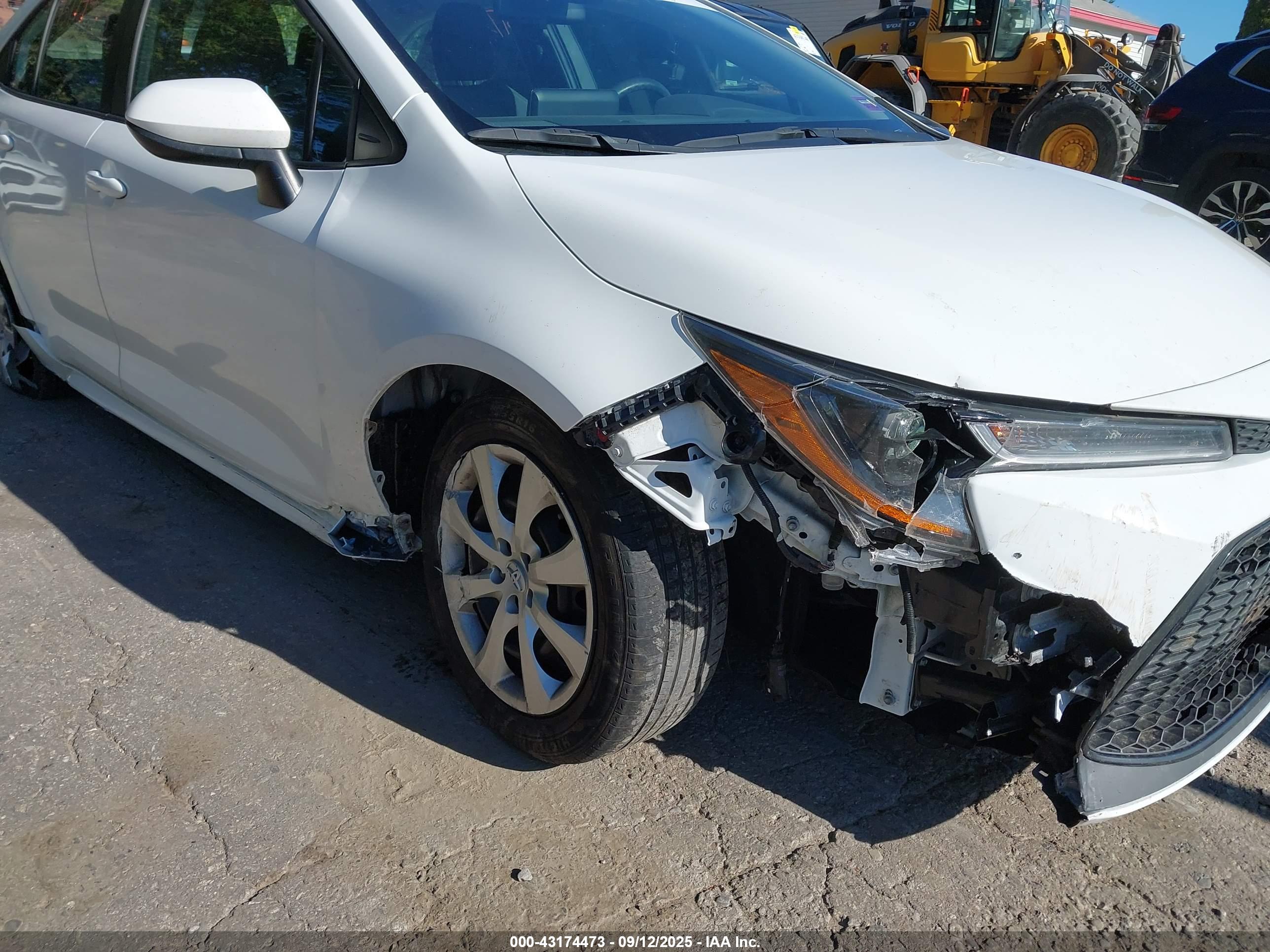 TOYOTA COROLLA image 6