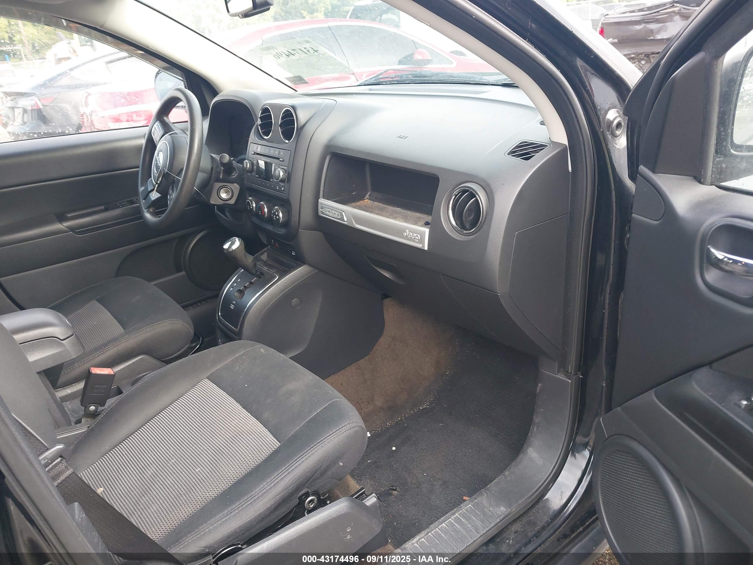JEEP COMPASS image 5