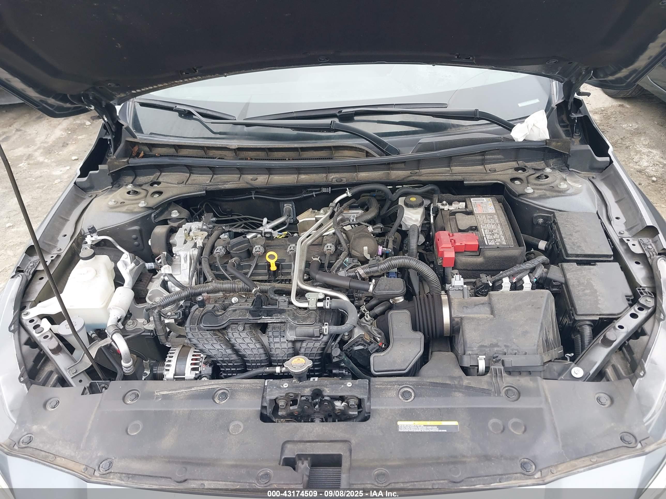 NISSAN ALTIMA image 10