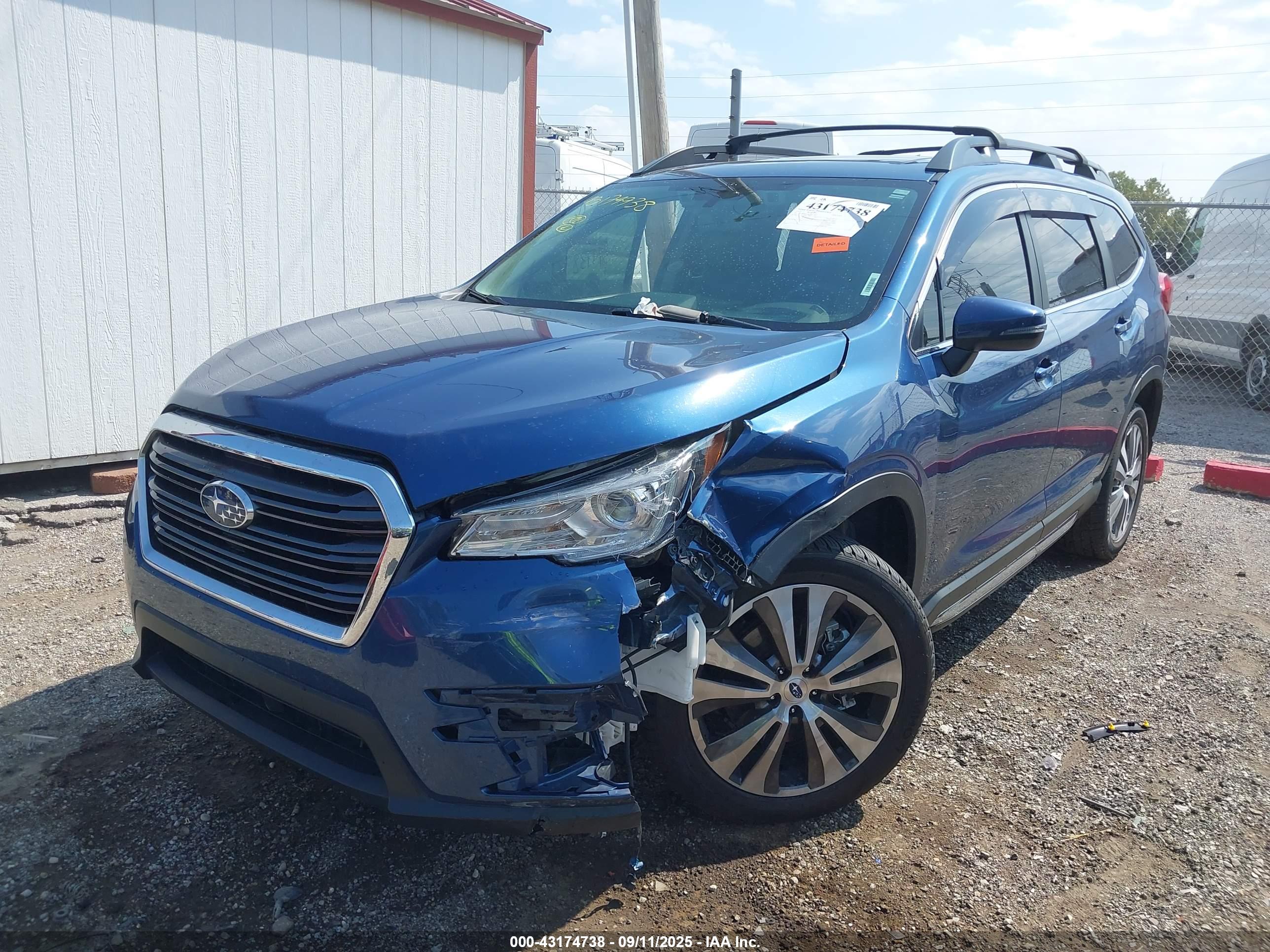 SUBARU ASCENT image 2
