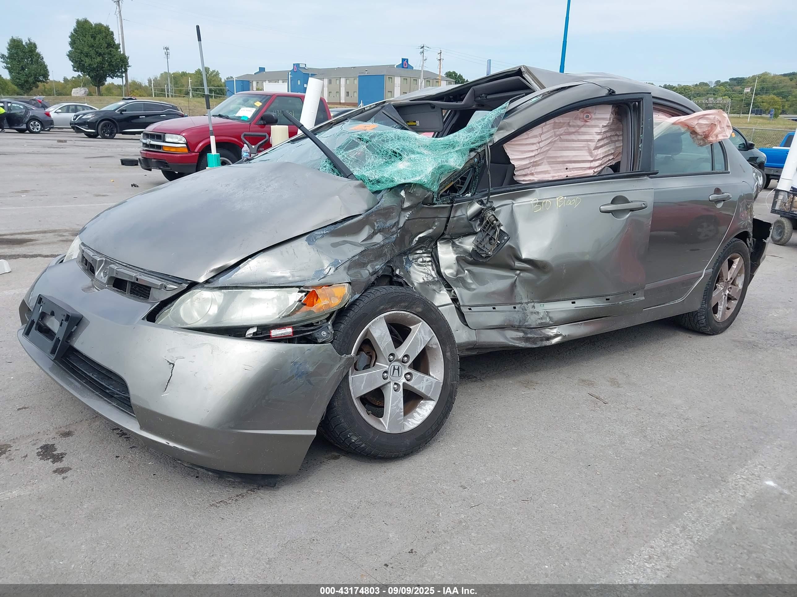 HONDA CIVIC image 2