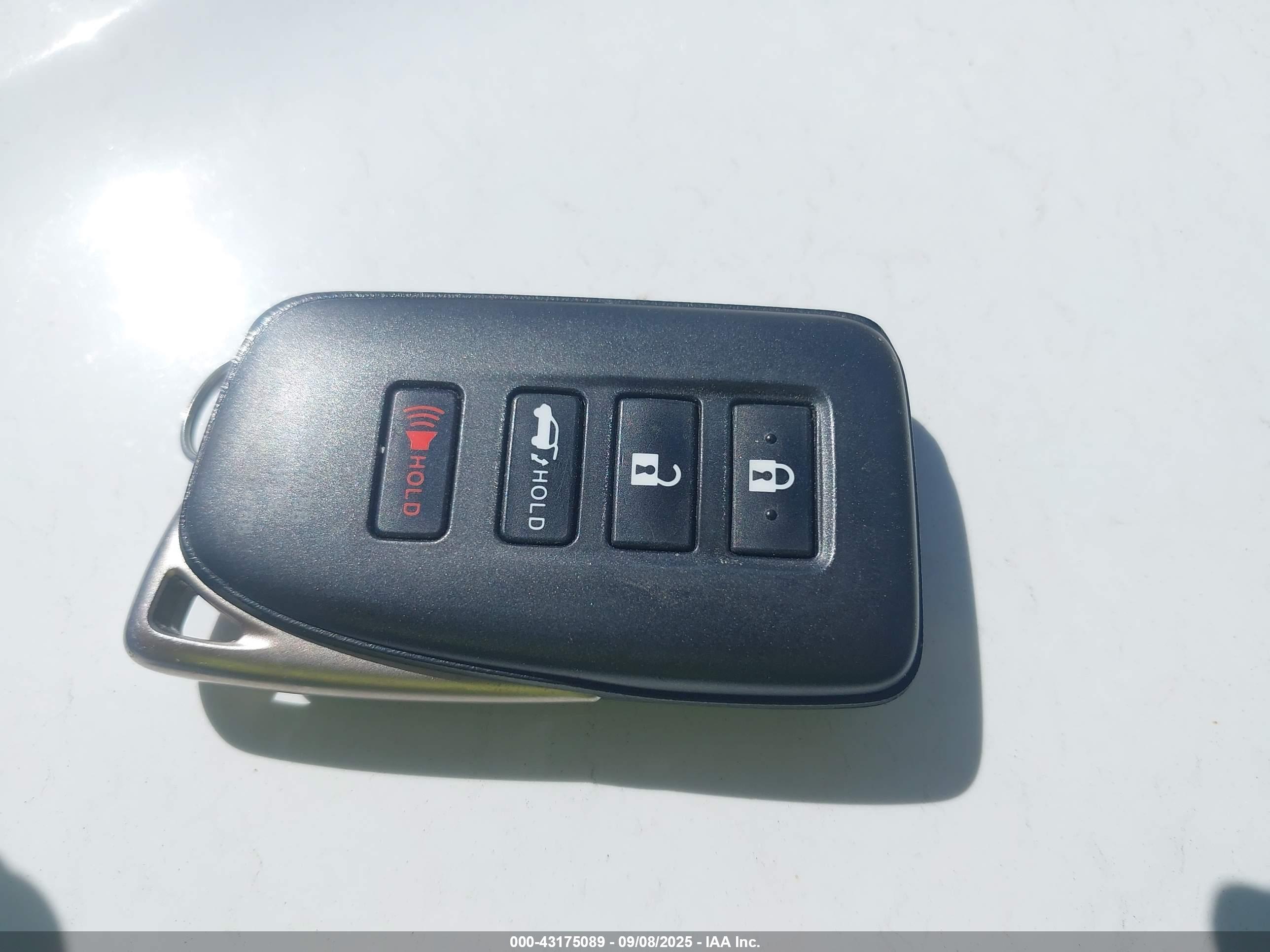 LEXUS RX image 11