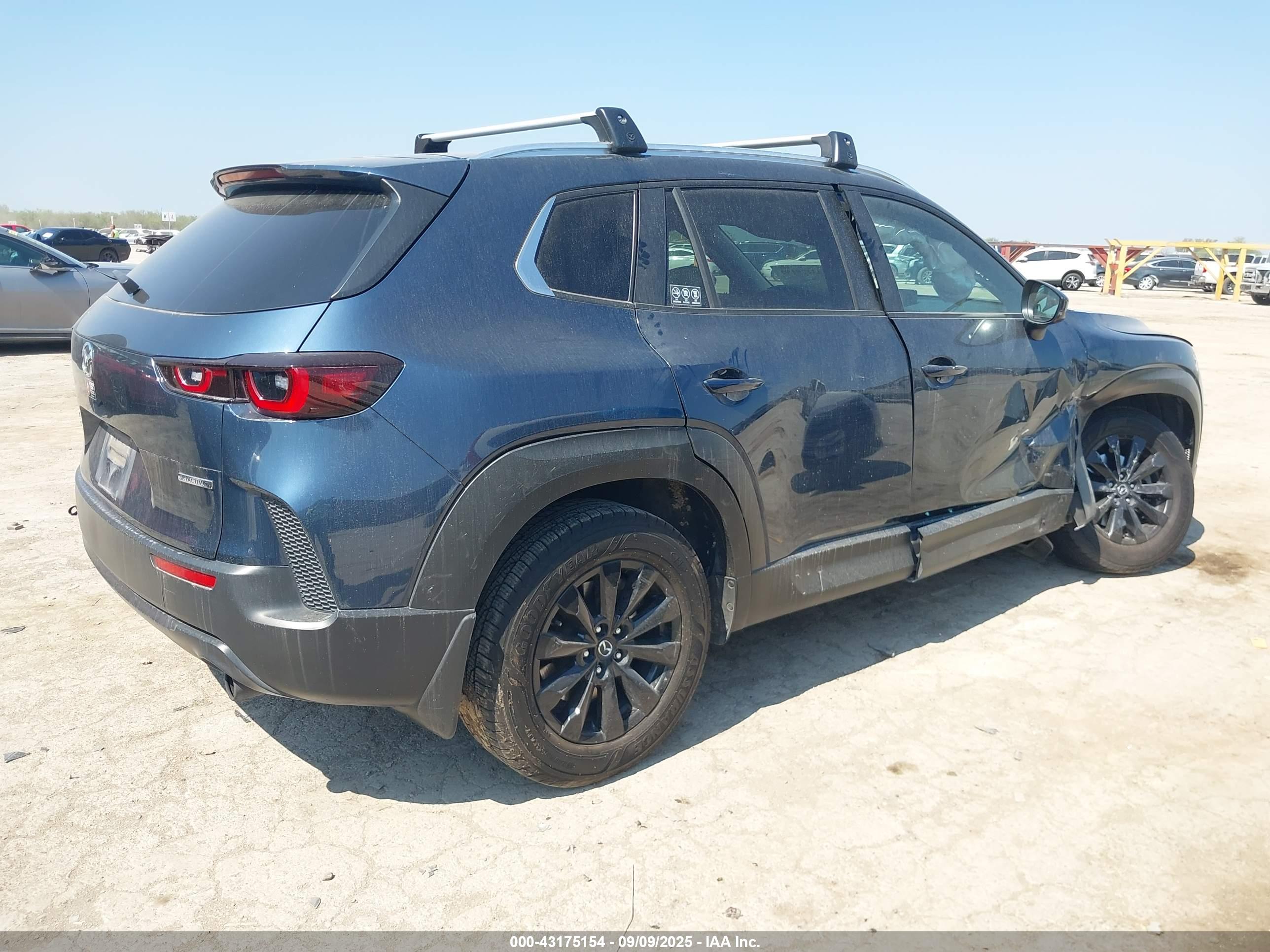 MAZDA CX-50 image 4