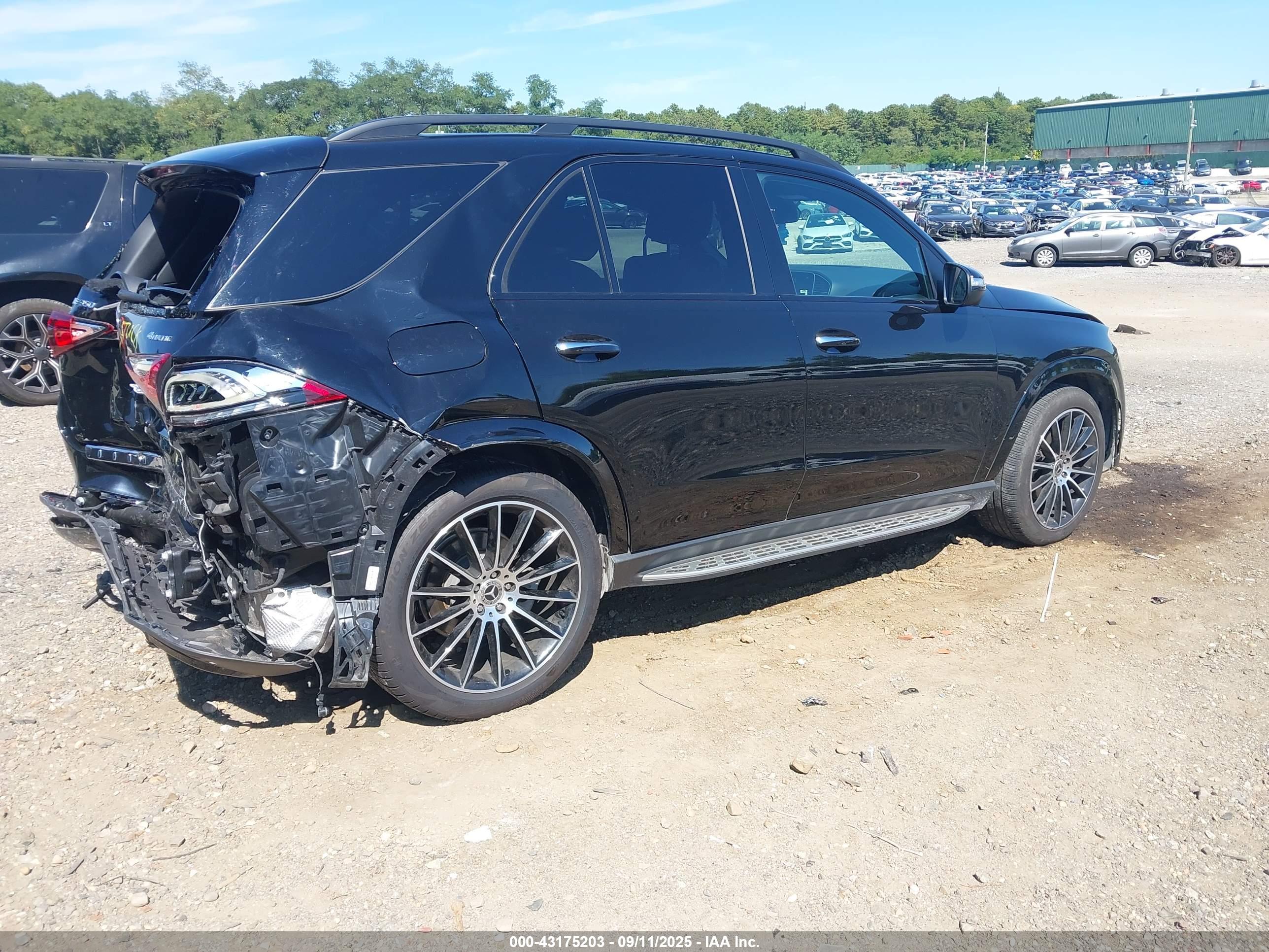 MERCEDES-BENZ GLE image 4