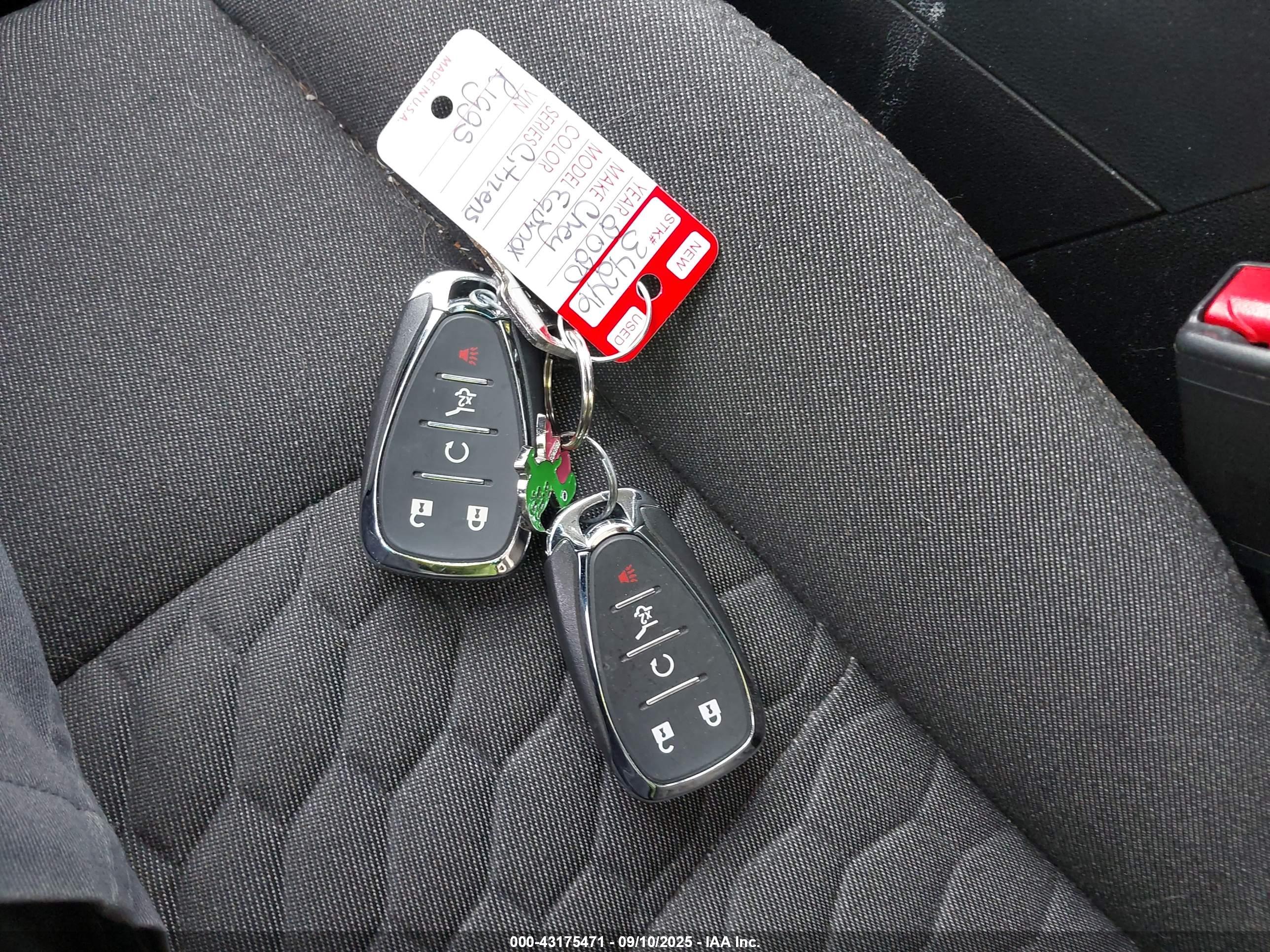 CHEVROLET EQUINOX image 11