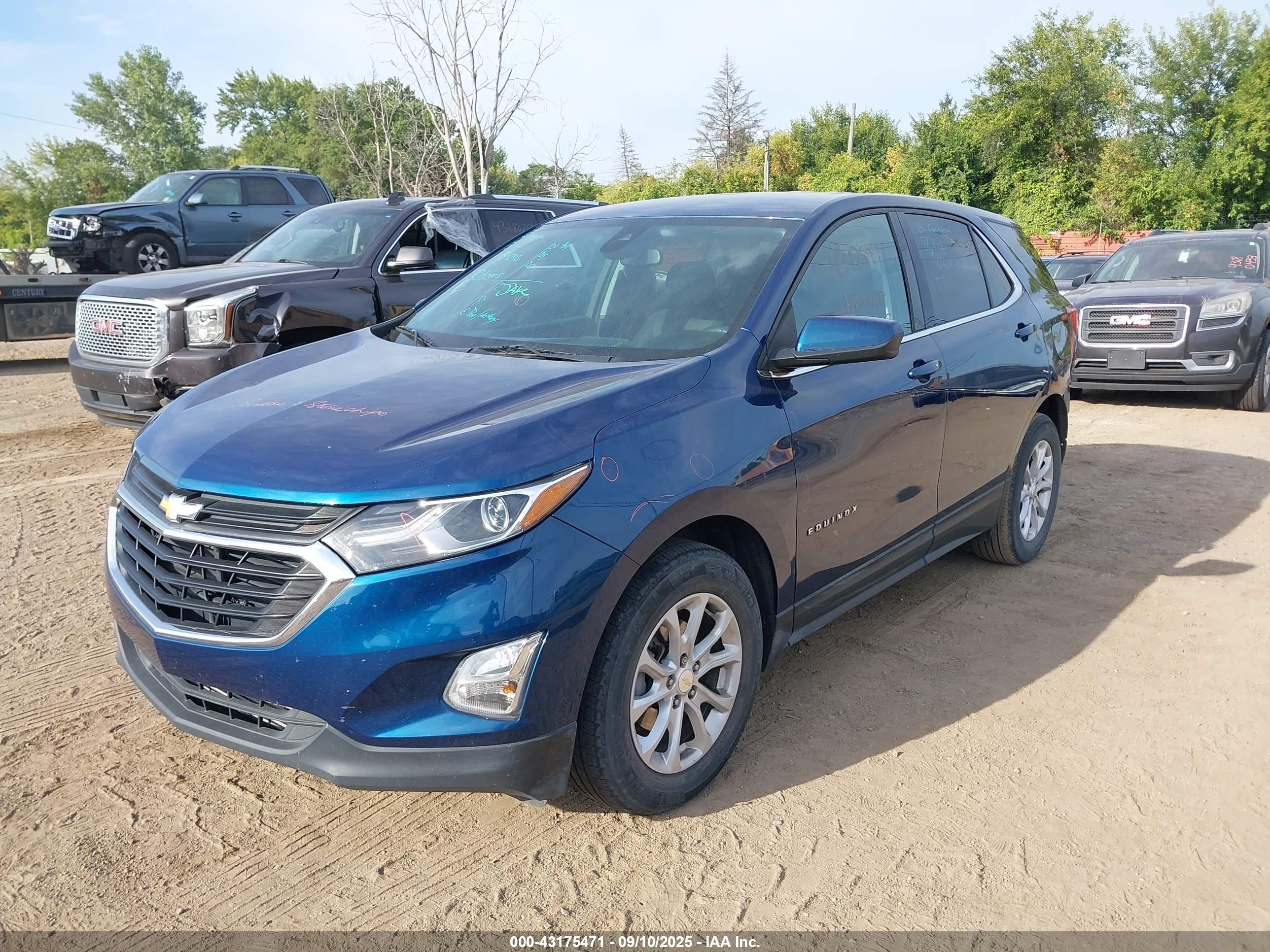 CHEVROLET EQUINOX image 2