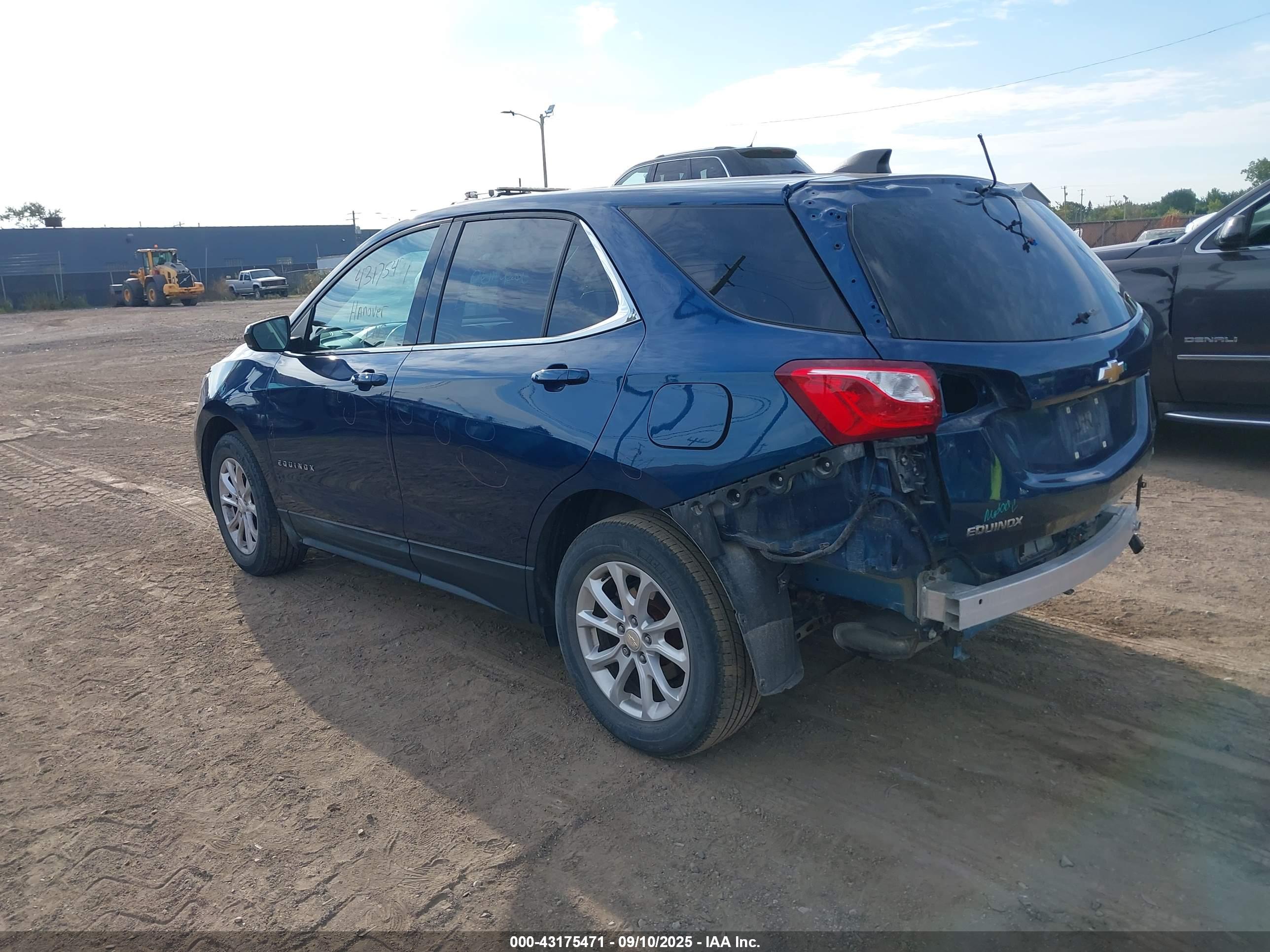 CHEVROLET EQUINOX image 3