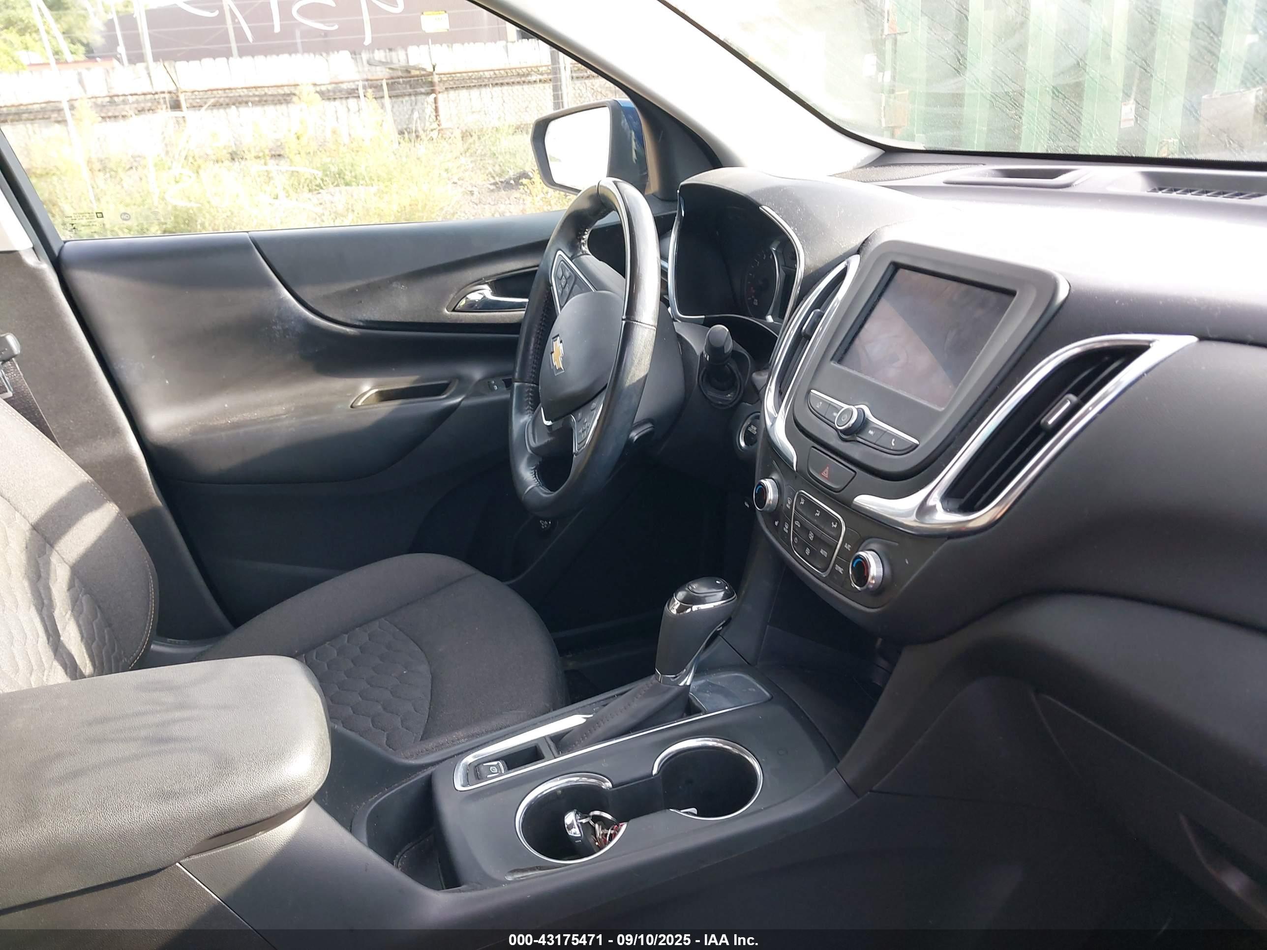 CHEVROLET EQUINOX image 5
