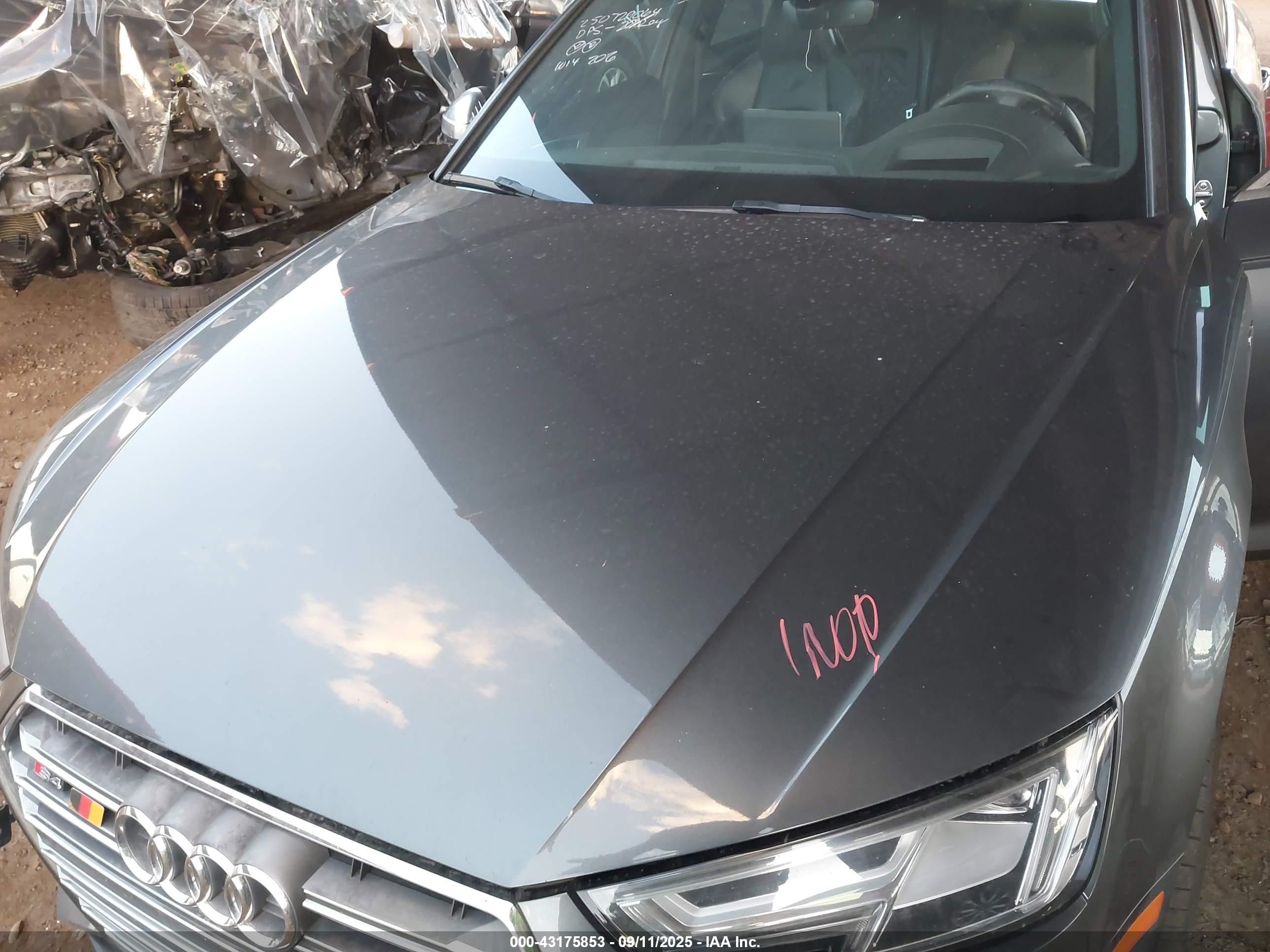 AUDI S4 image 10