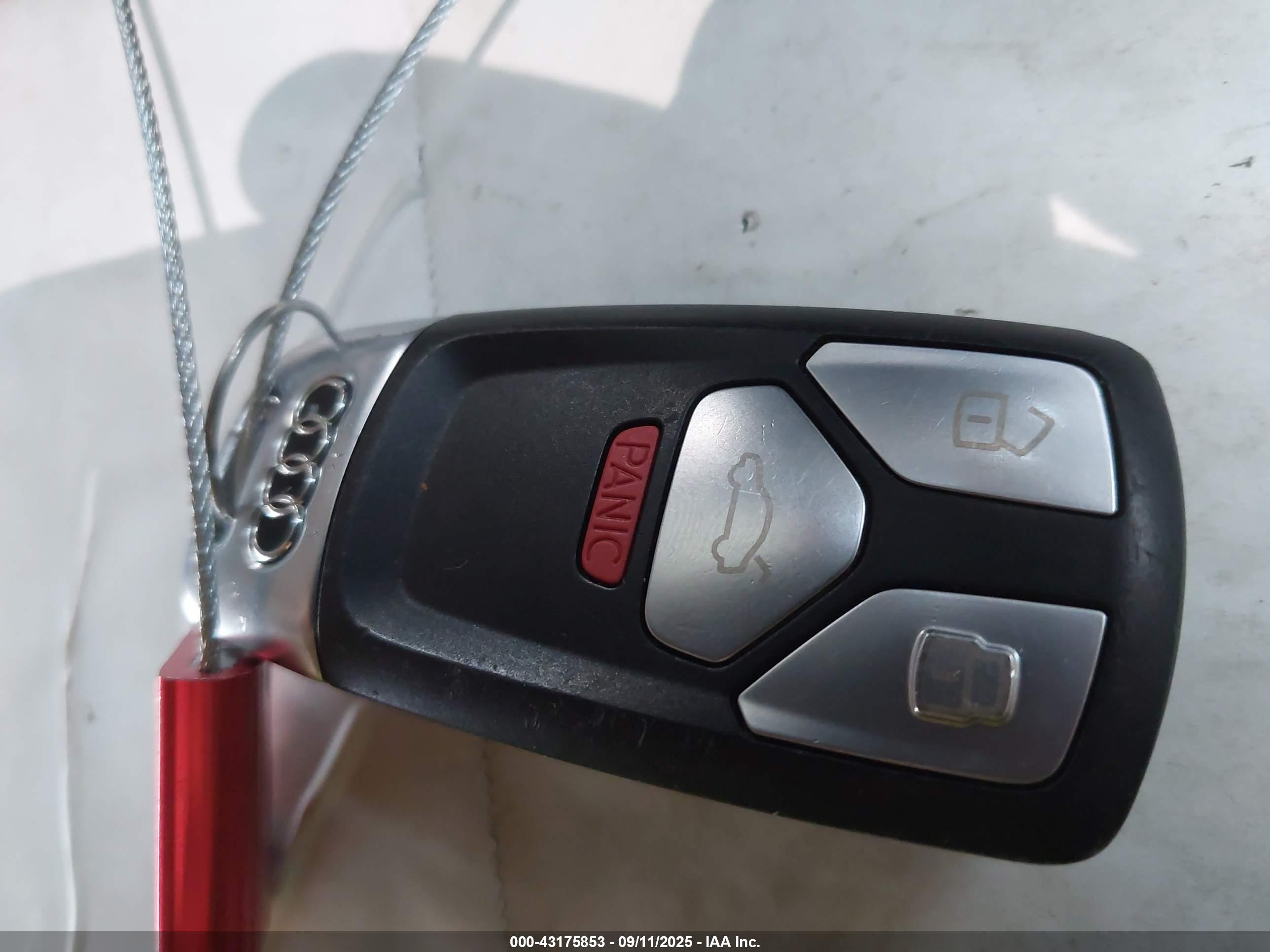 AUDI S4 image 11