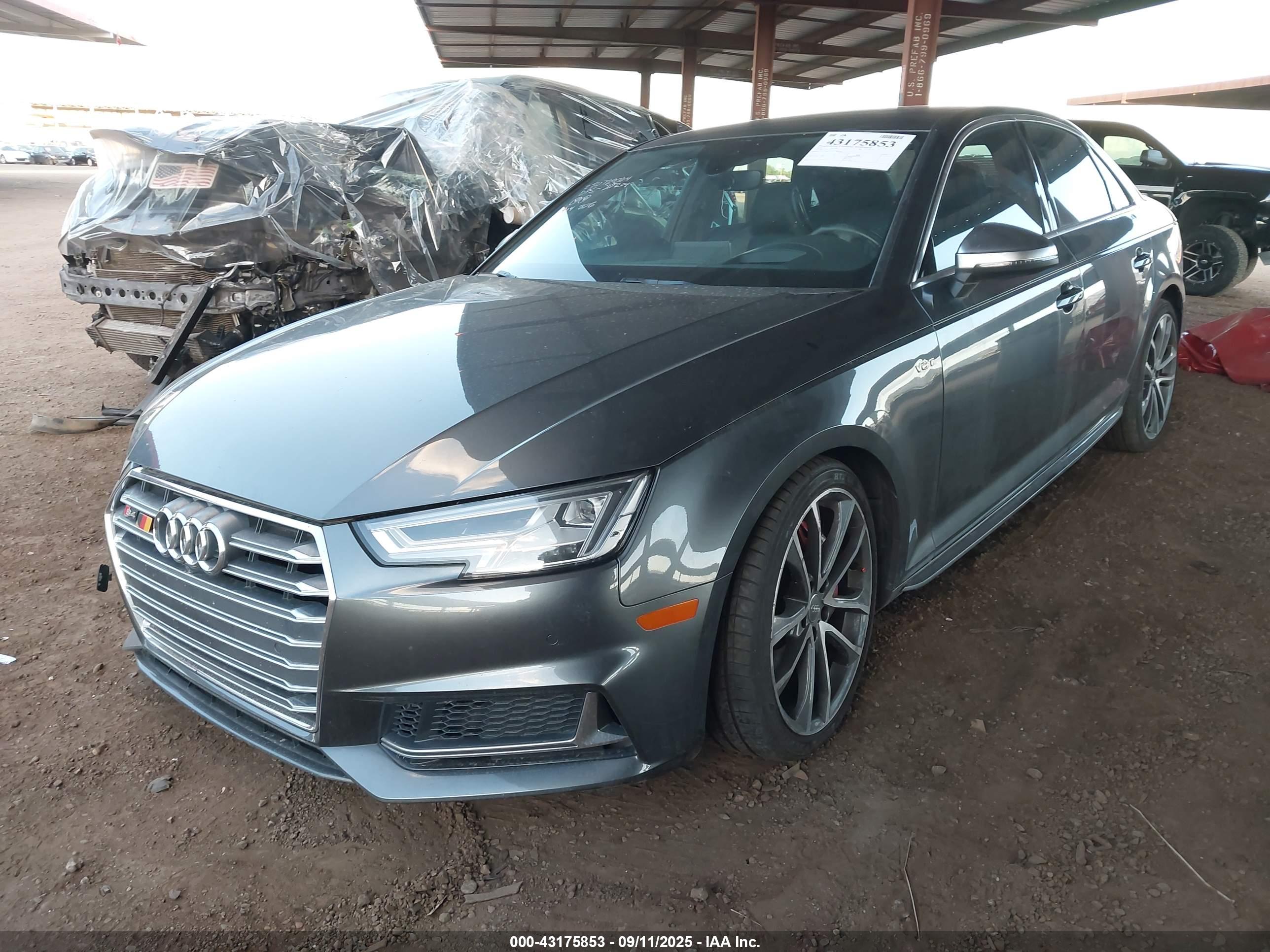 AUDI S4 image 2