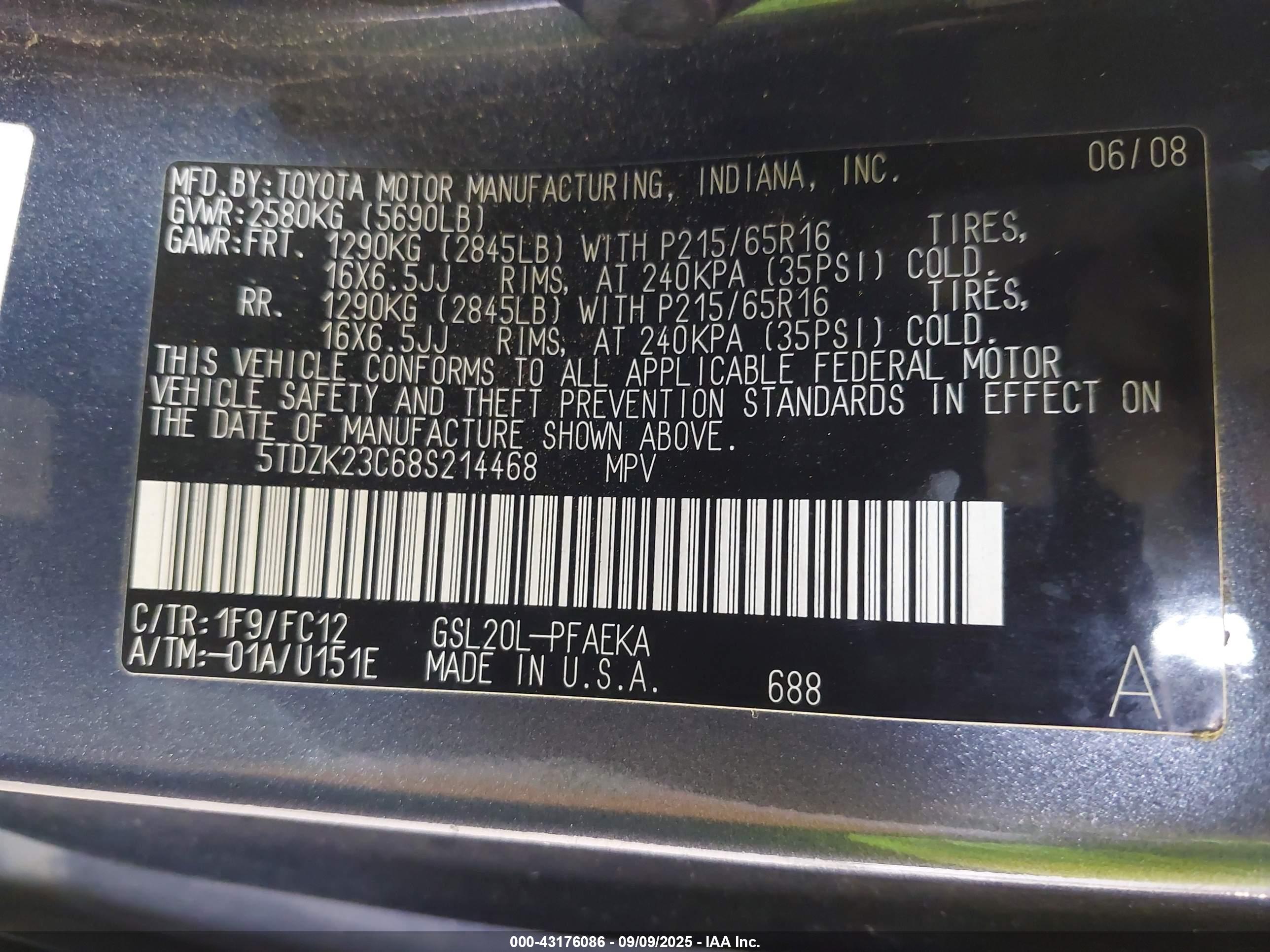 TOYOTA SIENNA image 9