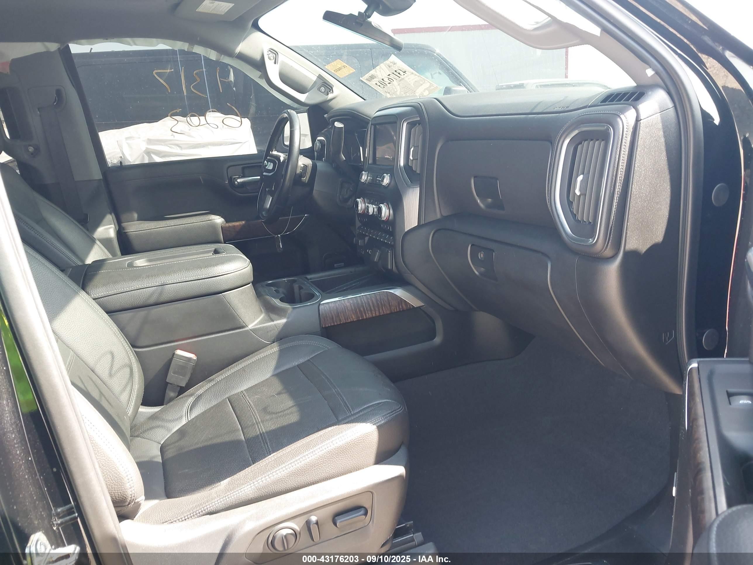 GMC SIERRA image 5