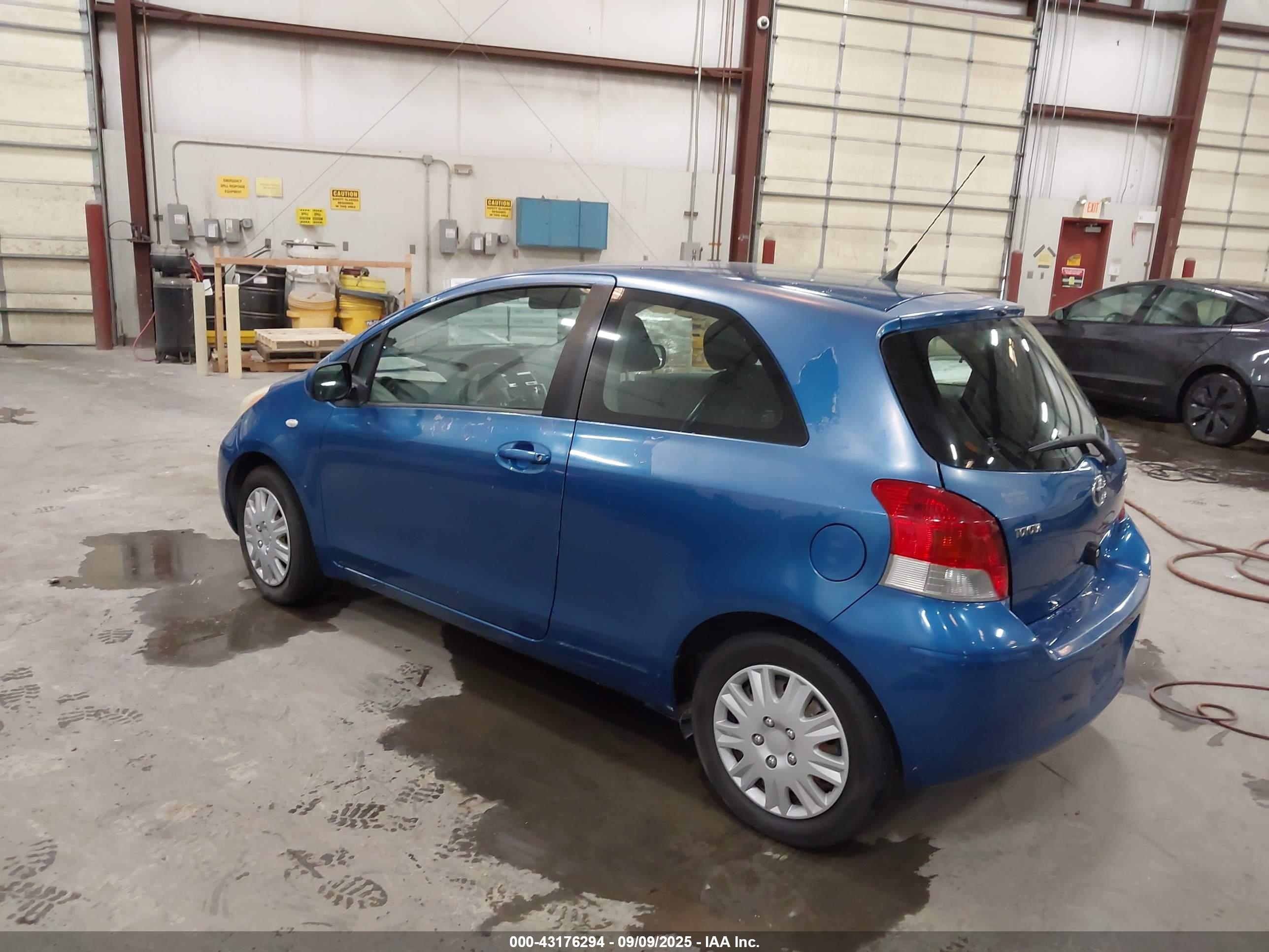 TOYOTA YARIS image 3