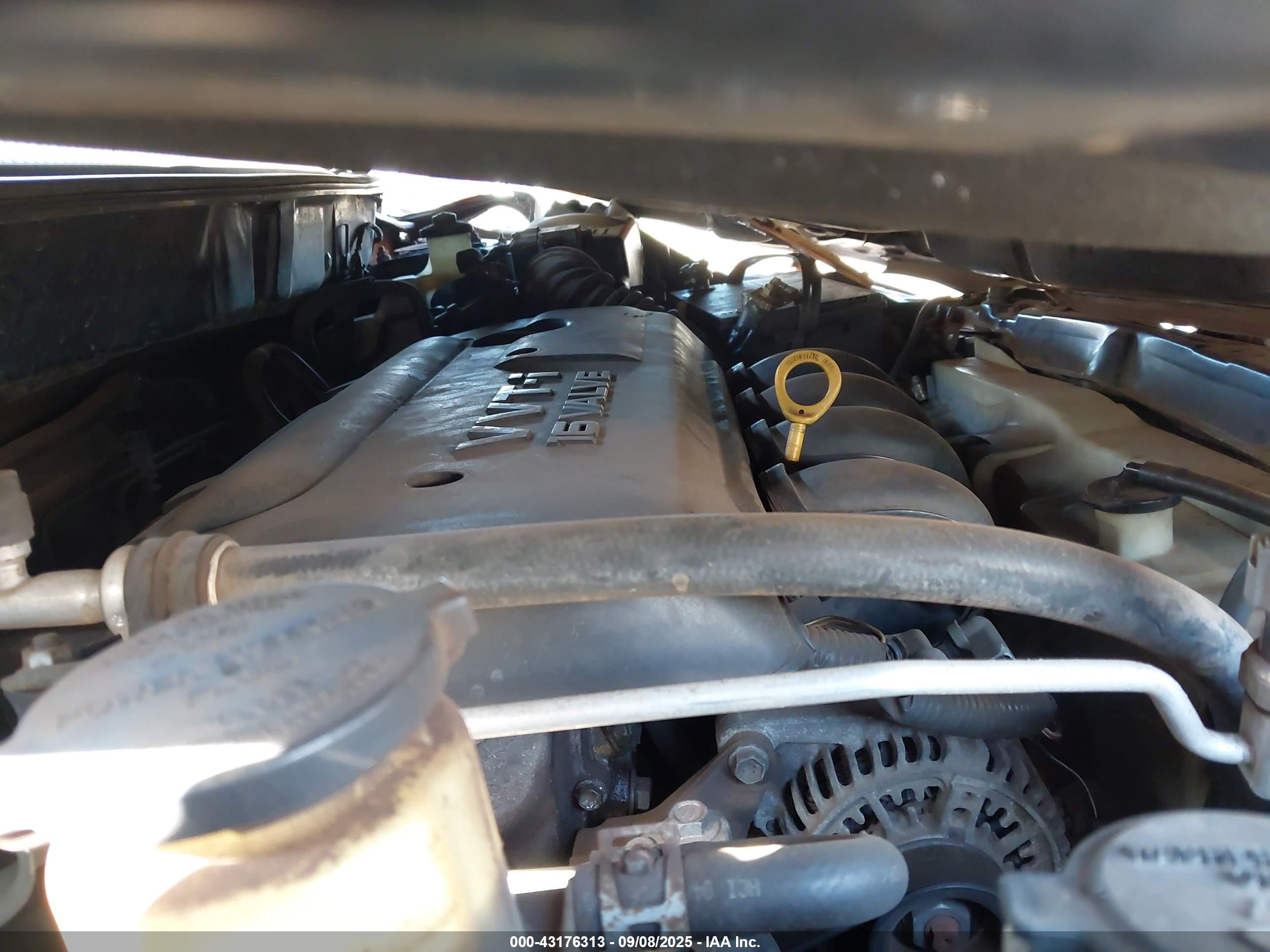 TOYOTA MATRIX image 10