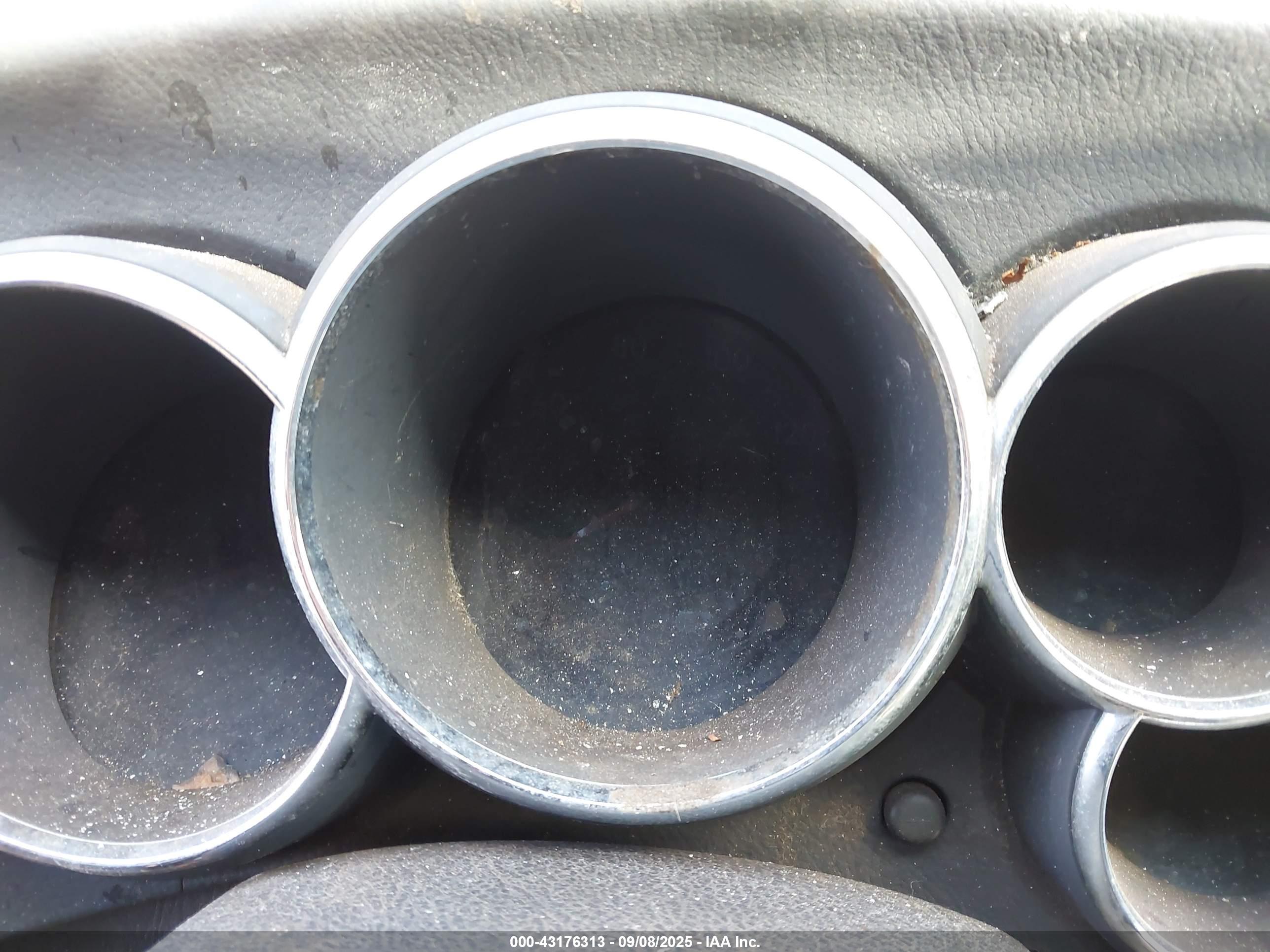 TOYOTA MATRIX image 7