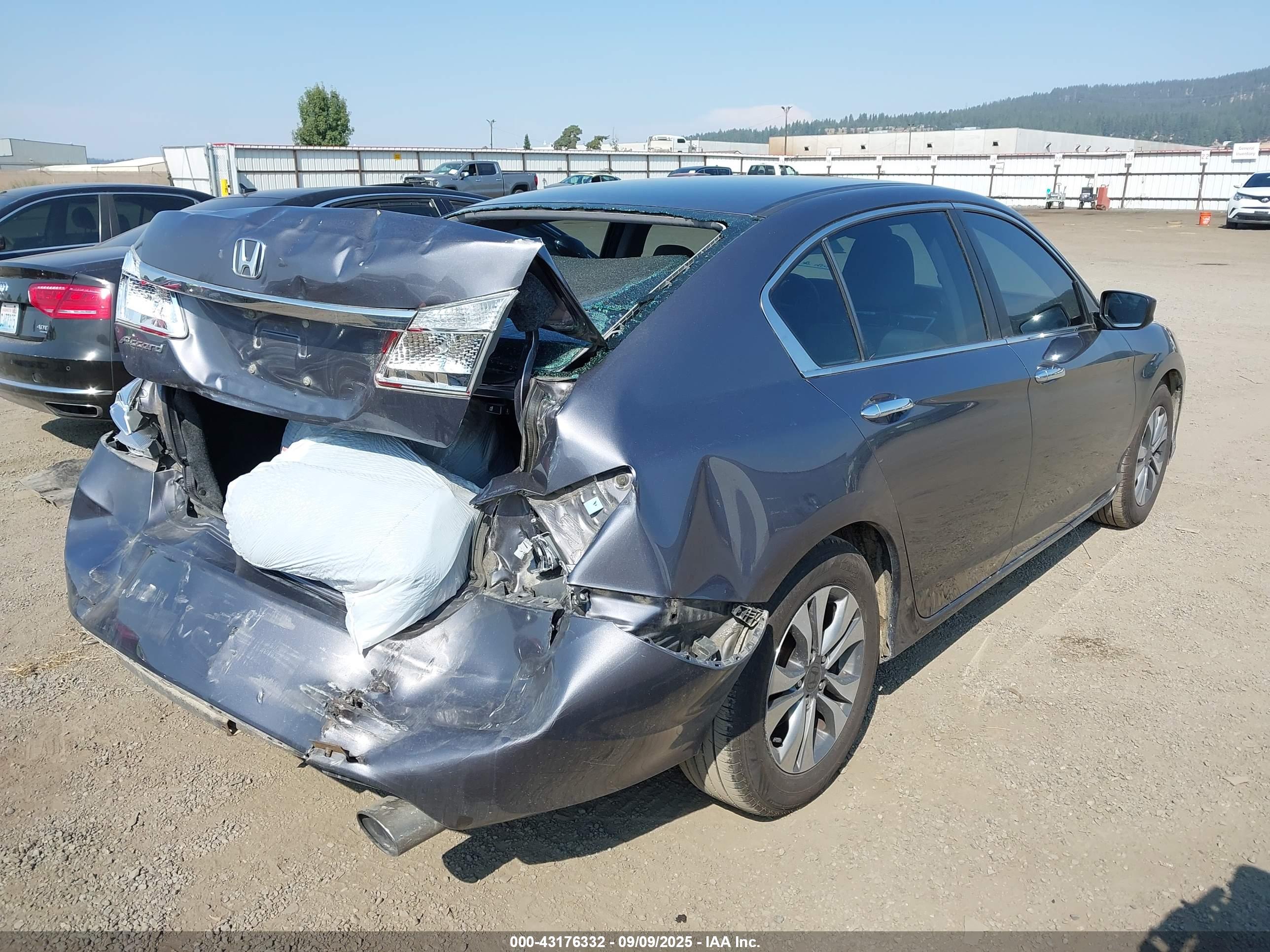 HONDA ACCORD image 4