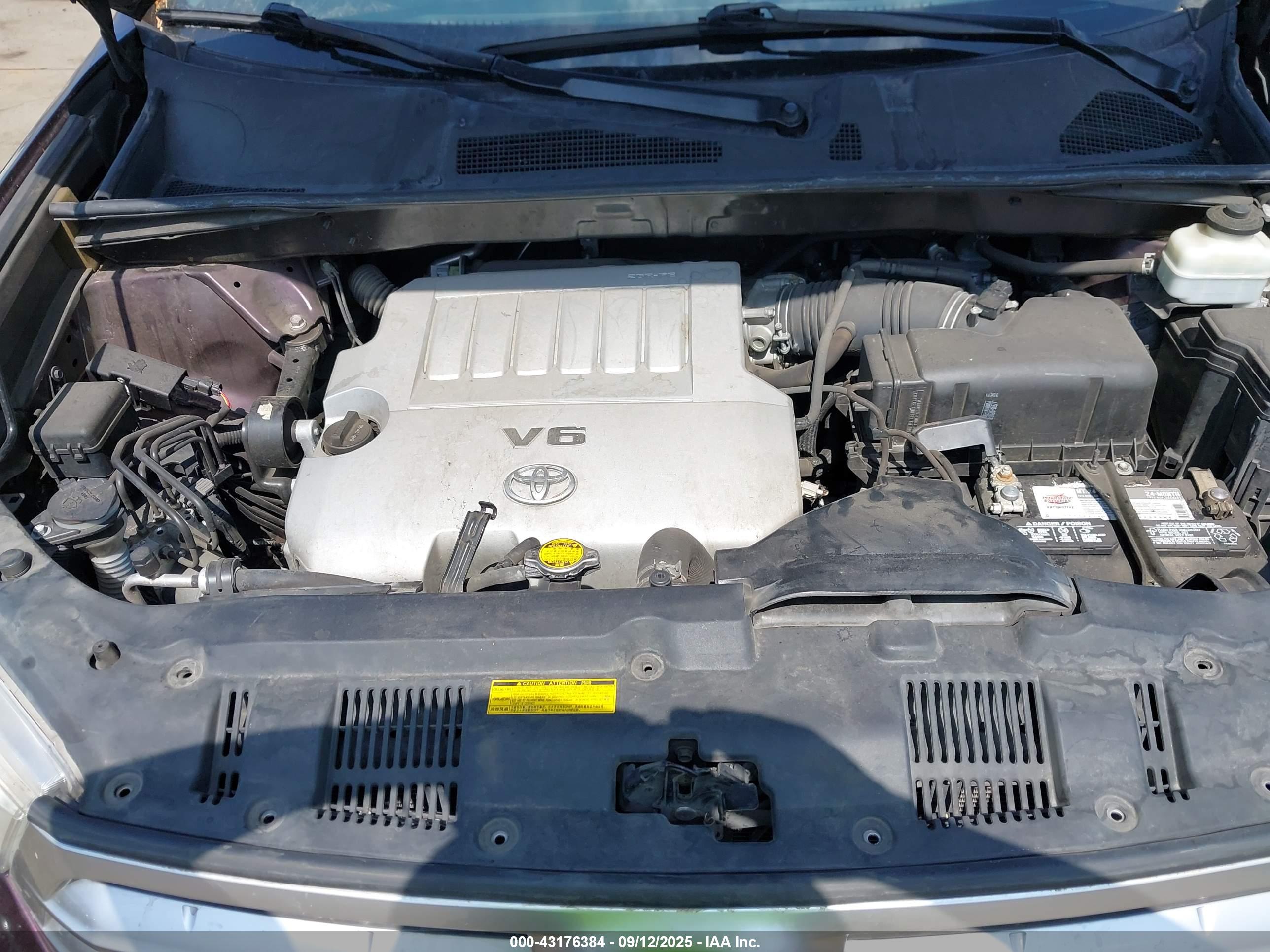 TOYOTA HIGHLANDER image 10