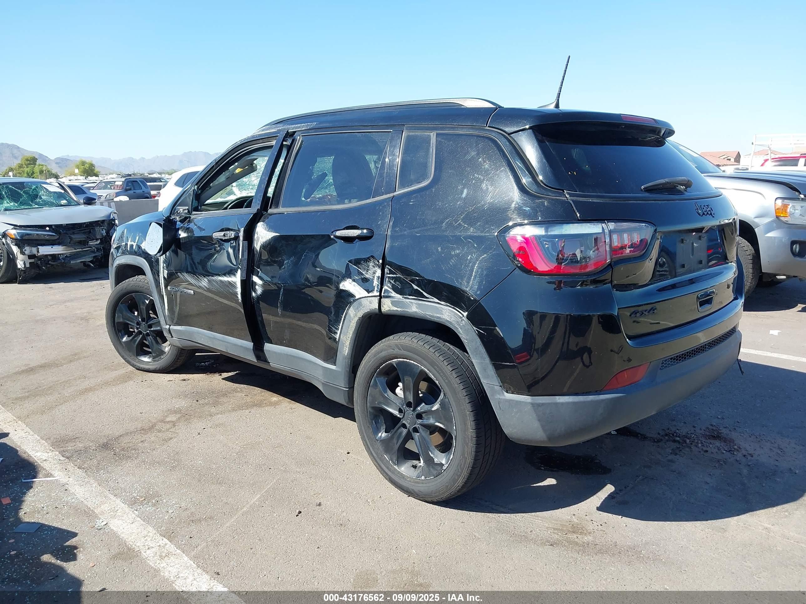 JEEP COMPASS image 3