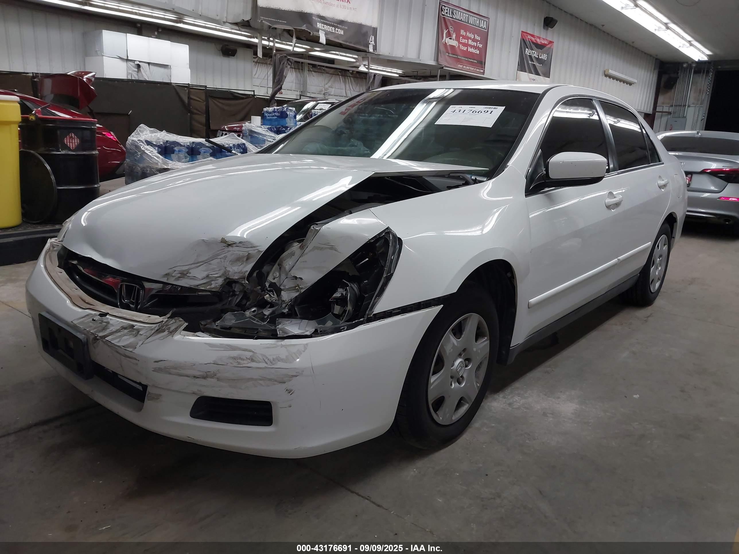 HONDA ACCORD image 2
