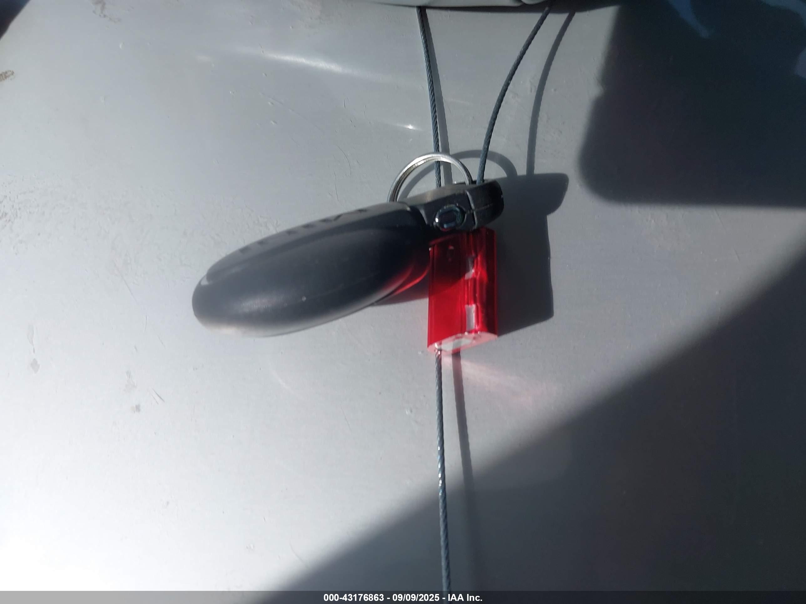 MINI SE image 11