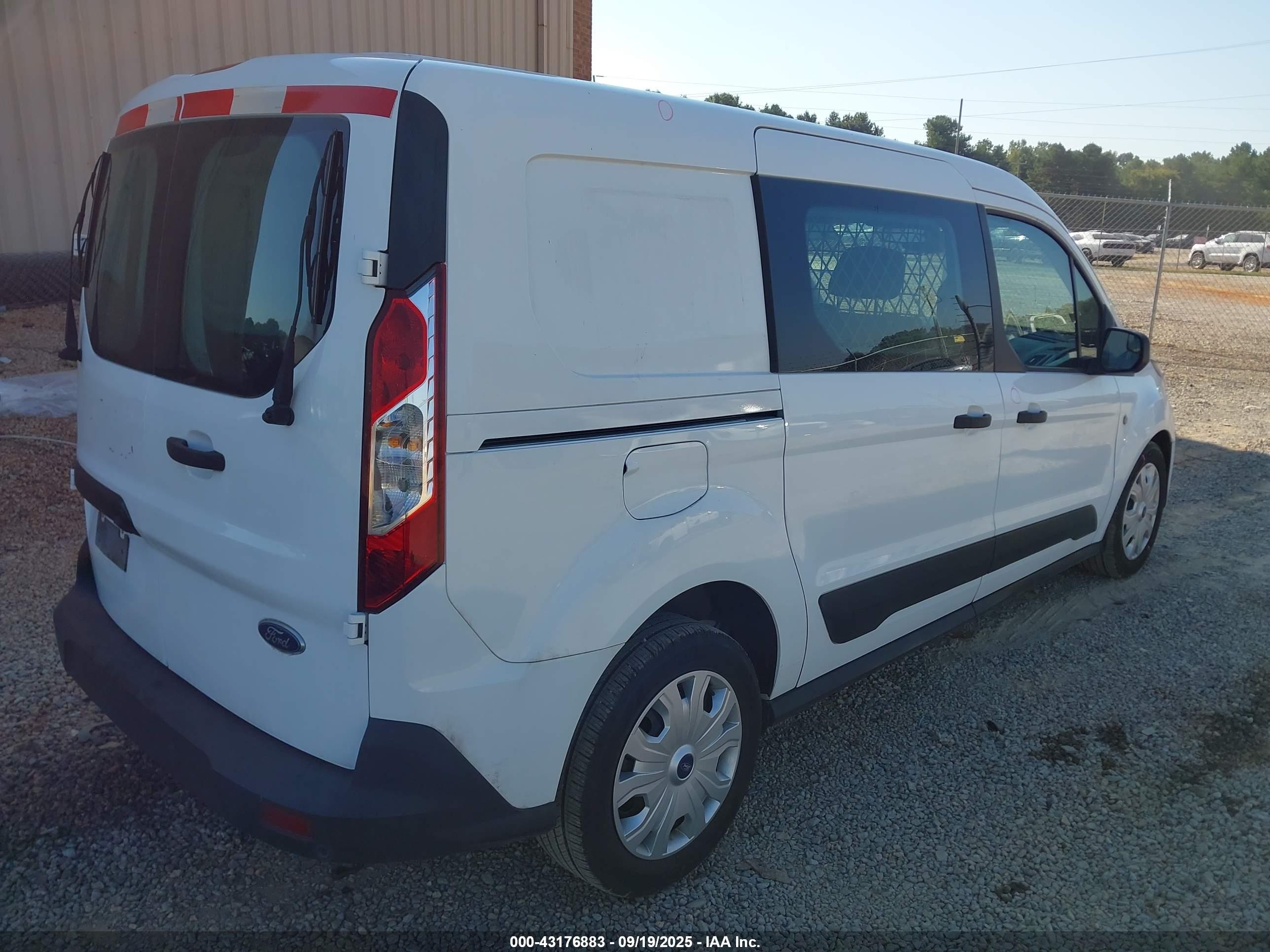 FORD TRANSIT image 4