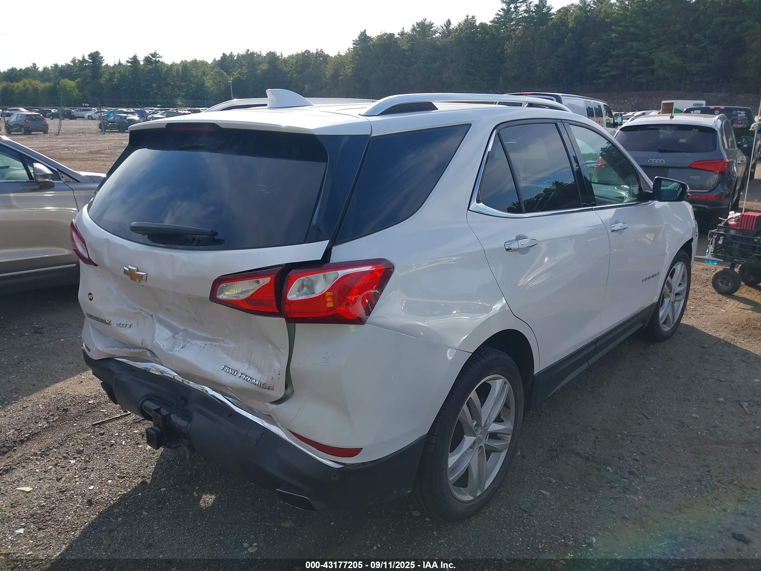 CHEVROLET EQUINOX image 4