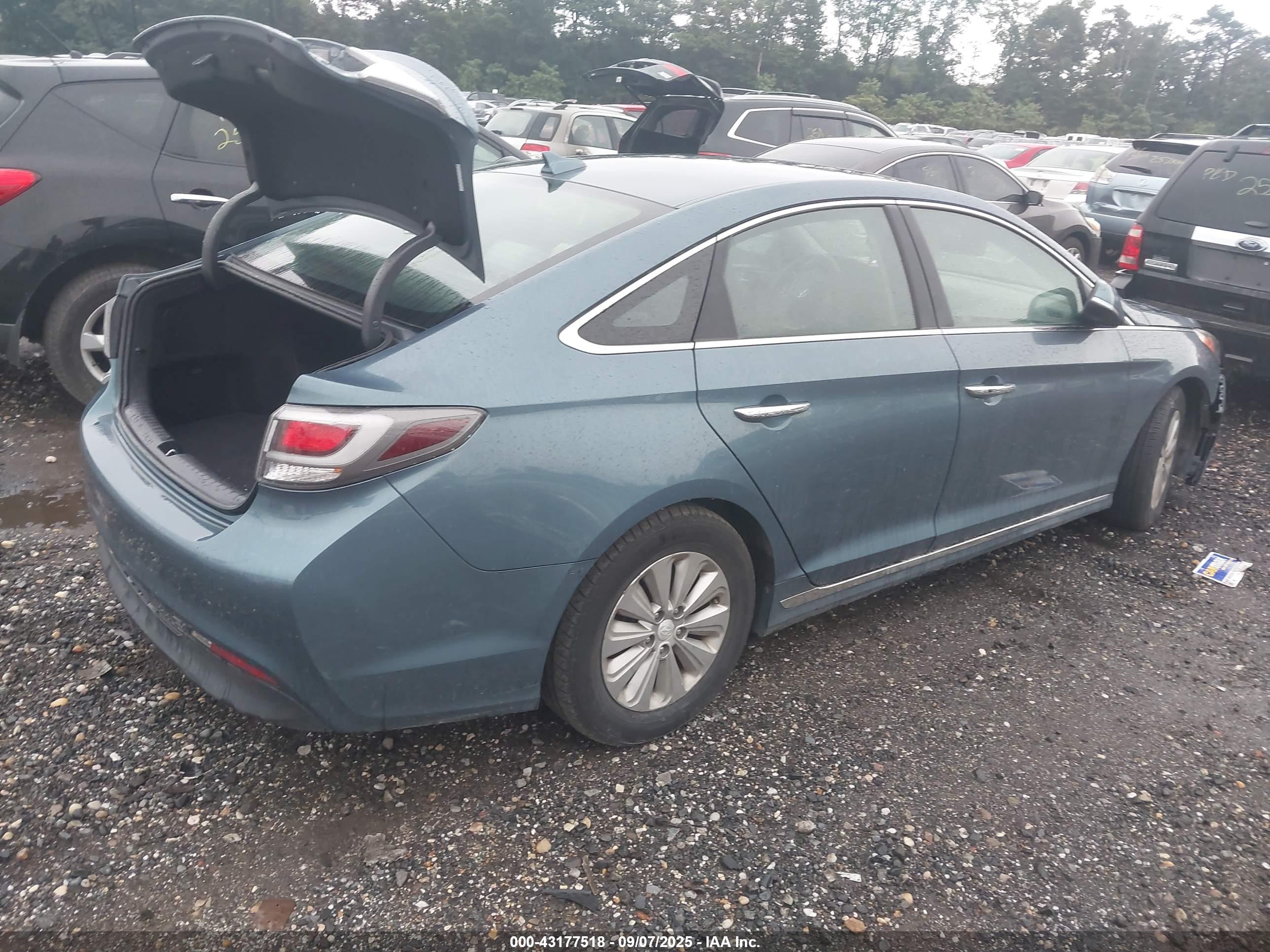 HYUNDAI SONATA image 4